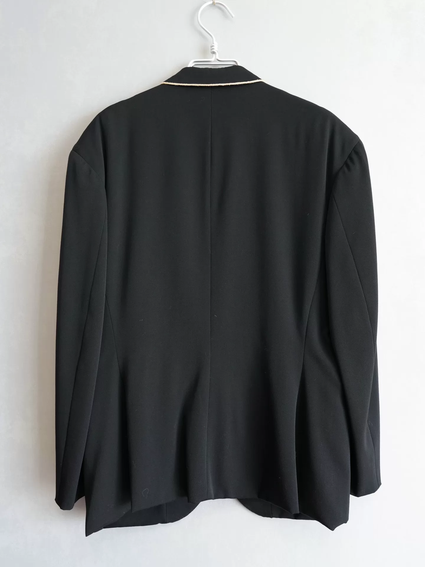 Yohji Yamamoto 87AW Horn Button Jacket — detail