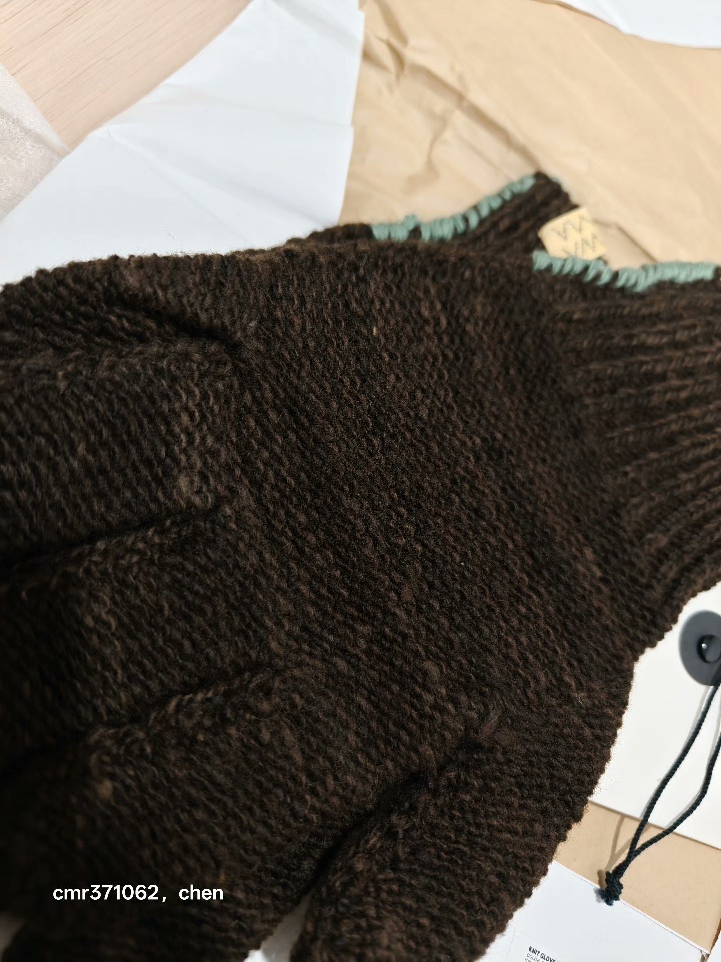 visvim 22AW Spot Knit Glove N.D — label