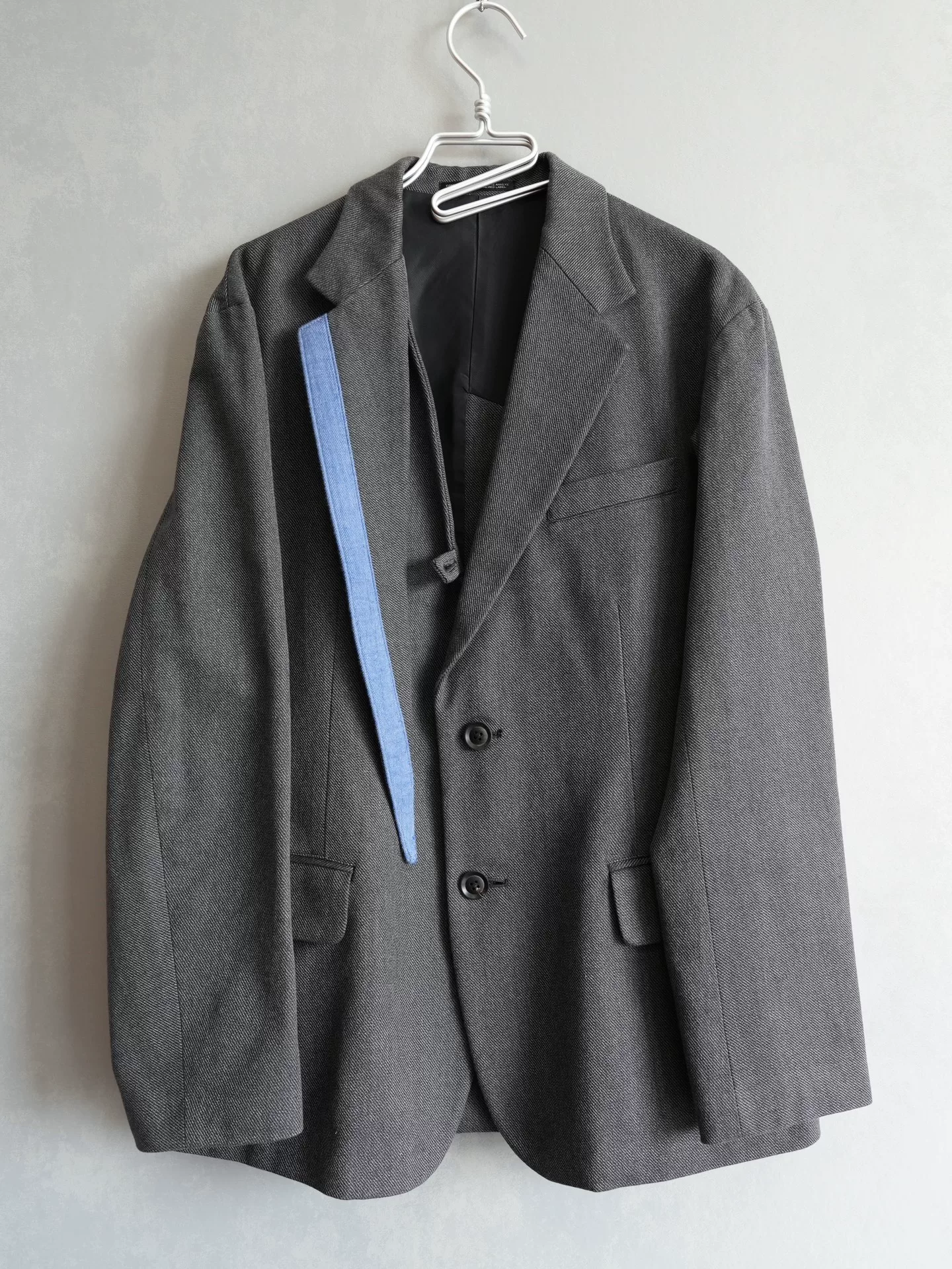 Yohji Yamamoto 17AW Asymmetric Collar Jacket — detail