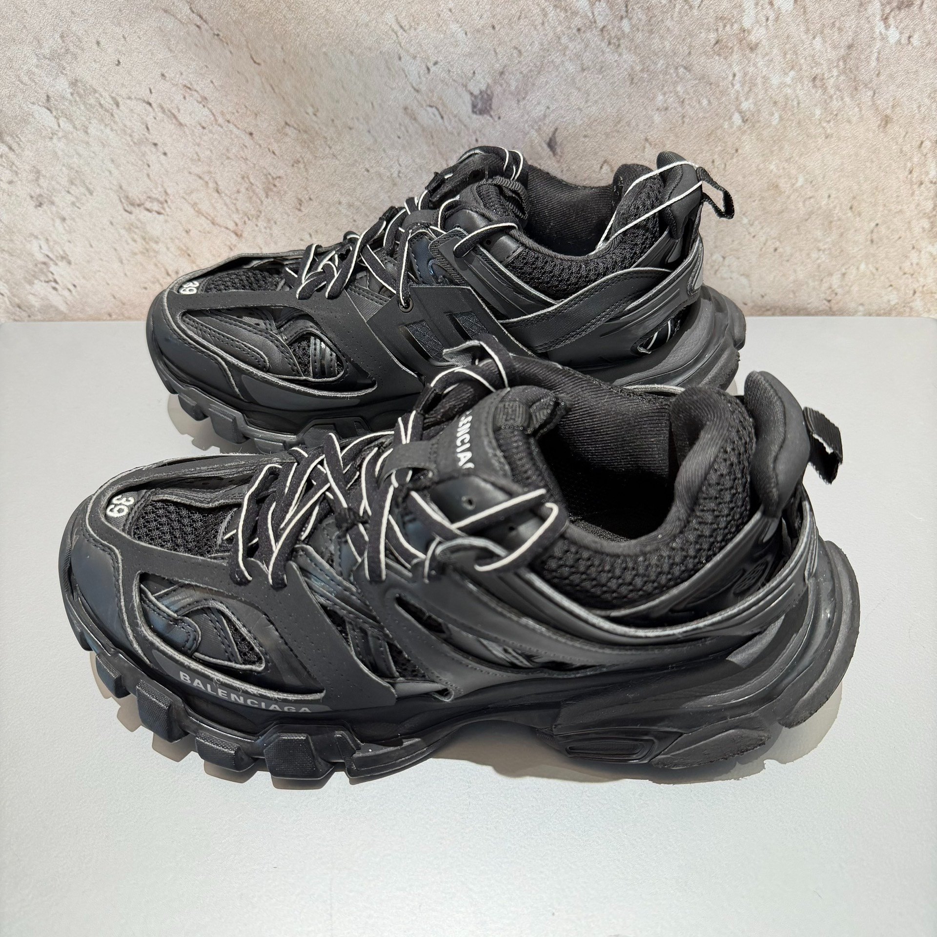Balenciaga Track Black Dad Shoes Size 39 — detail