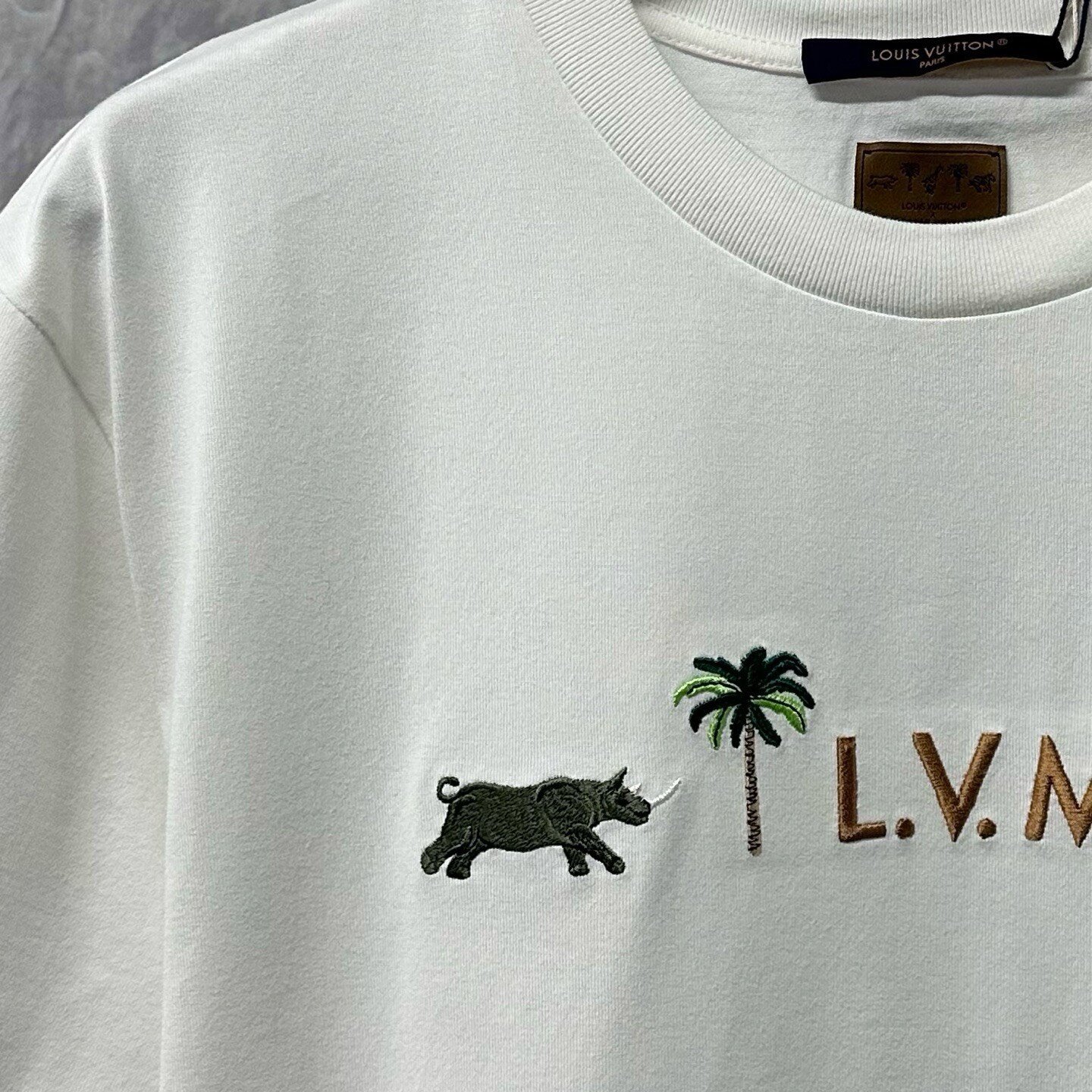 Louis Vuitton Darjeeling Limited Animal Embroidery T-Shirt — detail