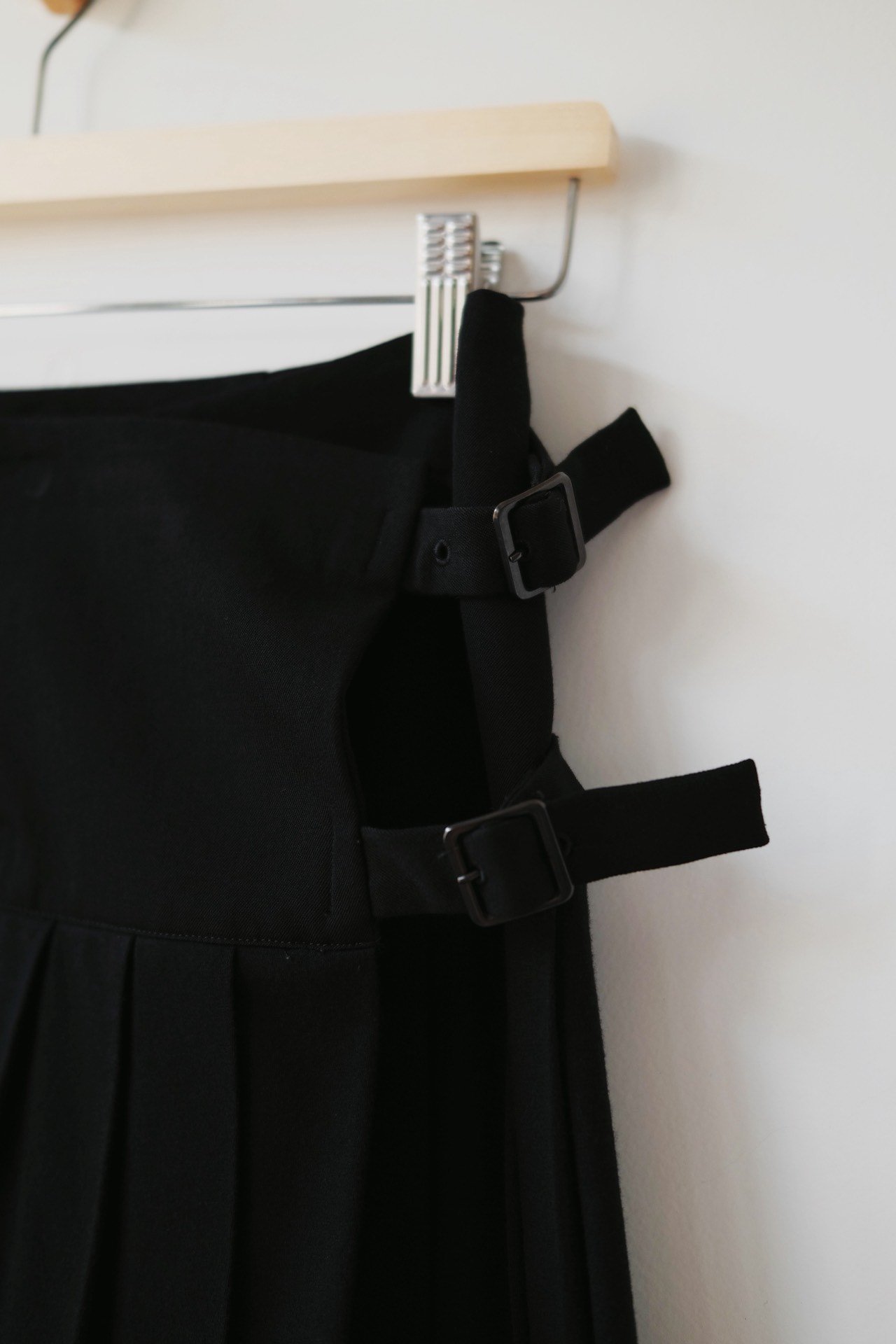 Yohji Yamamoto Noir 18SS Pleated Midi Skirt — label