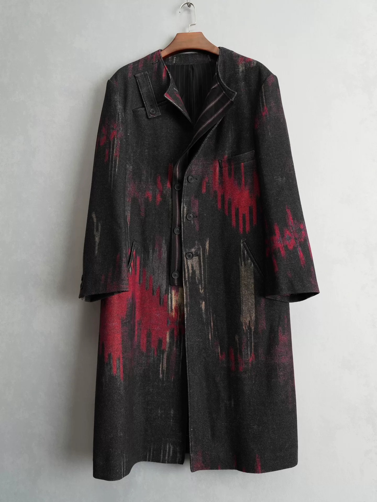 Yohji Yamamoto 23AW Detachable Collar Coat — detail