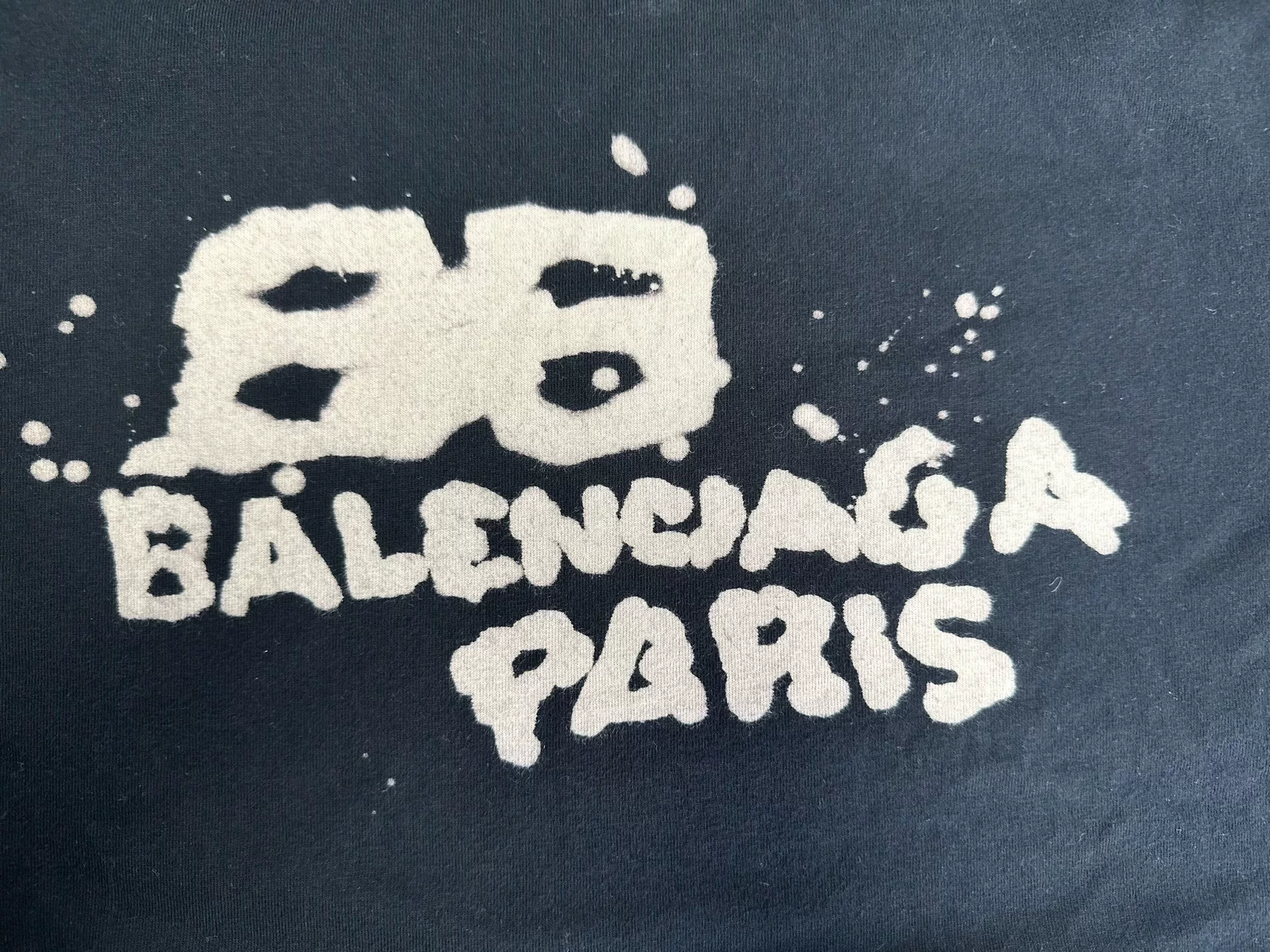 Balenciaga 88 Paris Print Short-Sleeve T-Shirt — detail