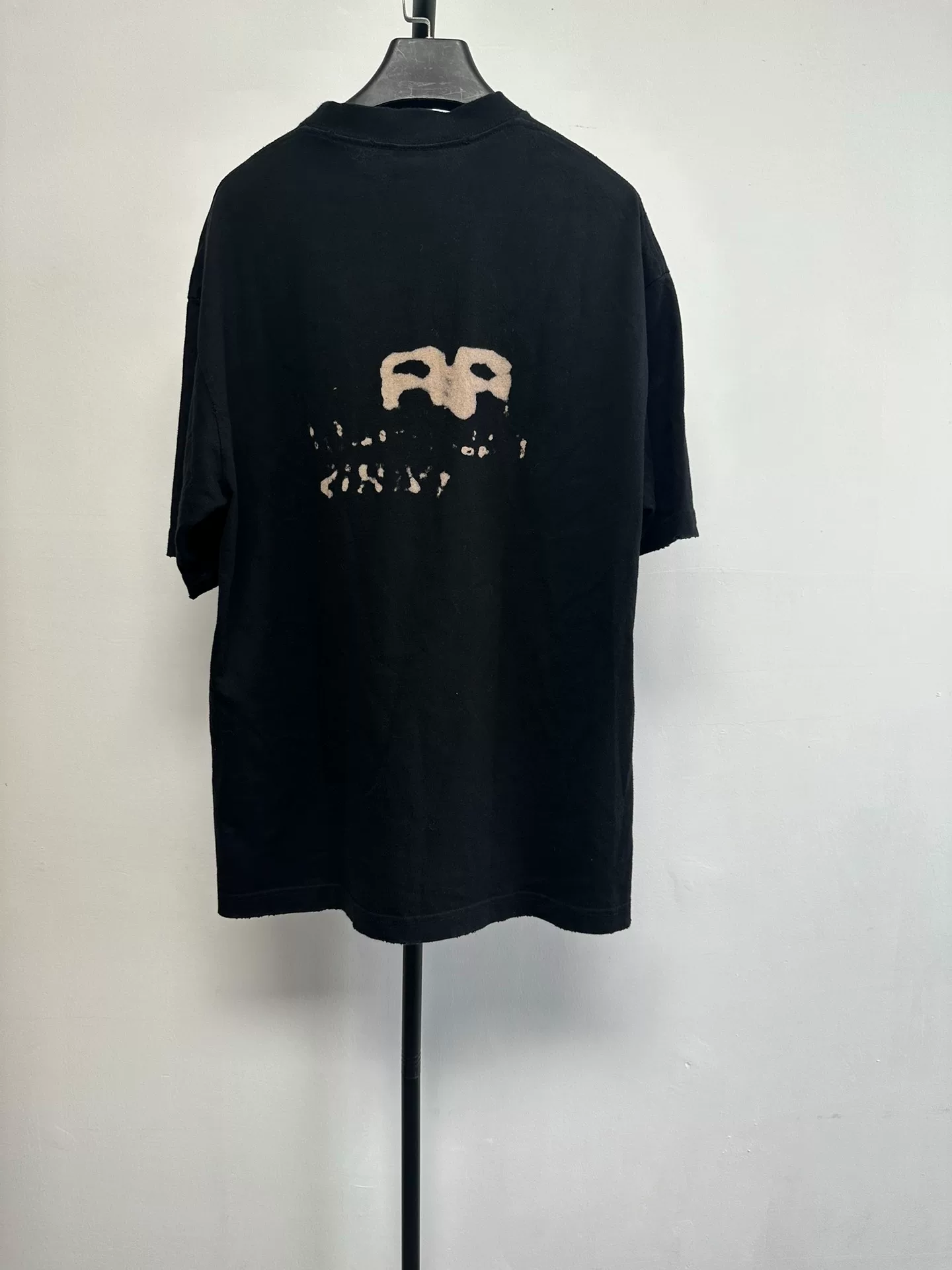 Balenciaga 88 Paris Print Short-Sleeve T-Shirt — front
