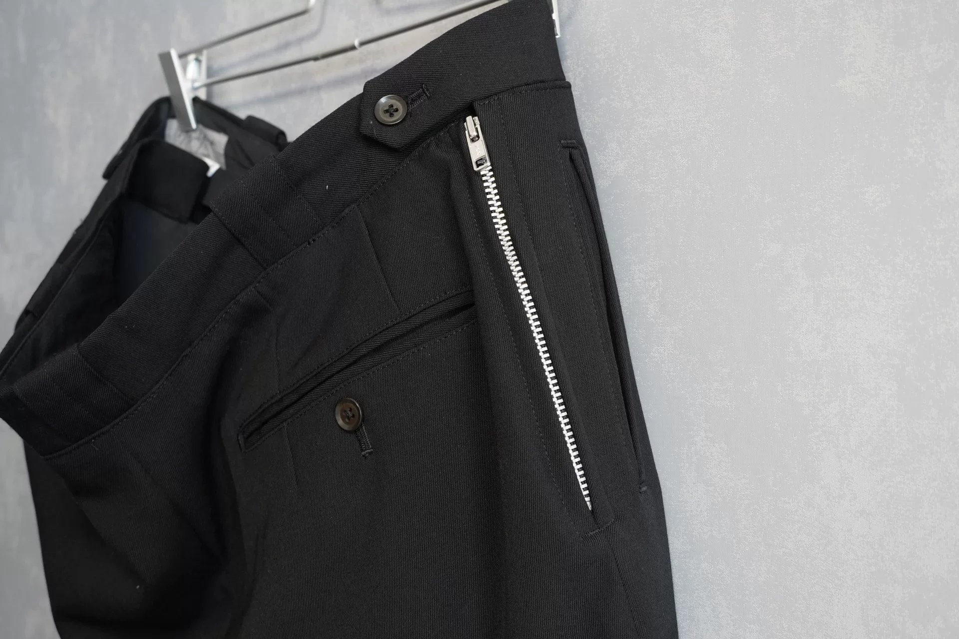 Yohji Yamamoto 04AW Zip Pants — label