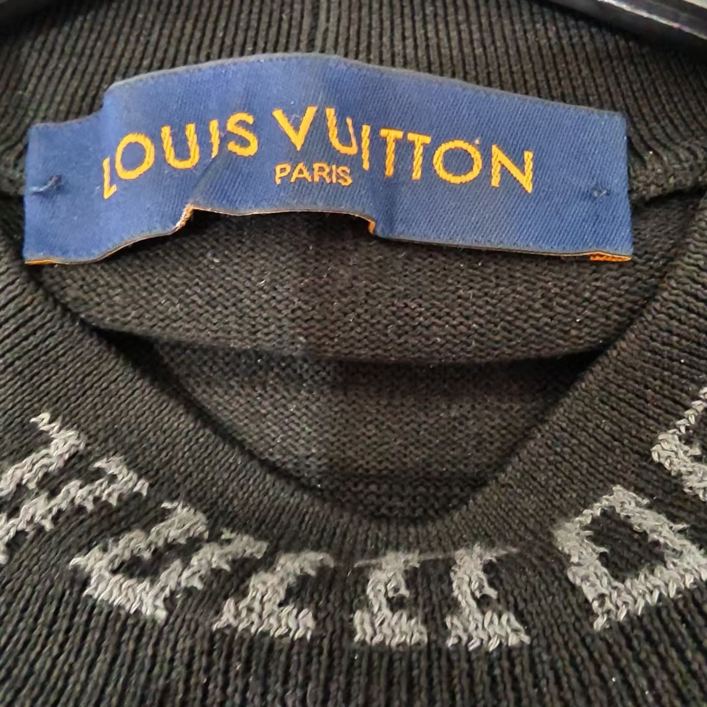 Louis Vuitton LV Collar Logo Embossed Knit — detail