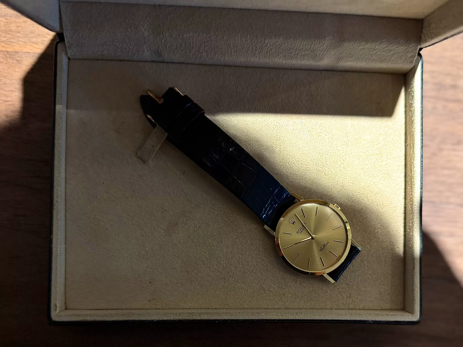 Rolex Cellini 18k Gold Watch