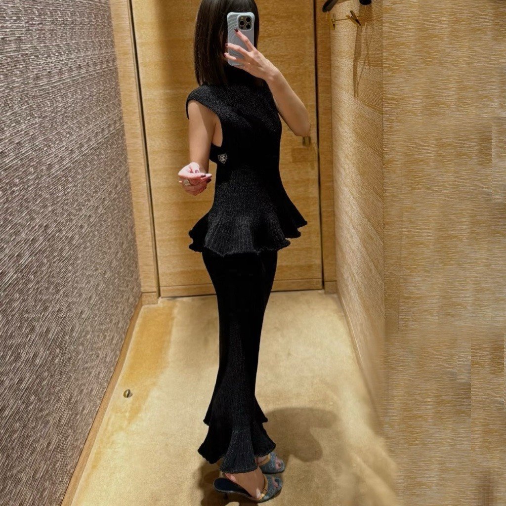 Louis Vuitton XS Knit Mermaid Long Dress