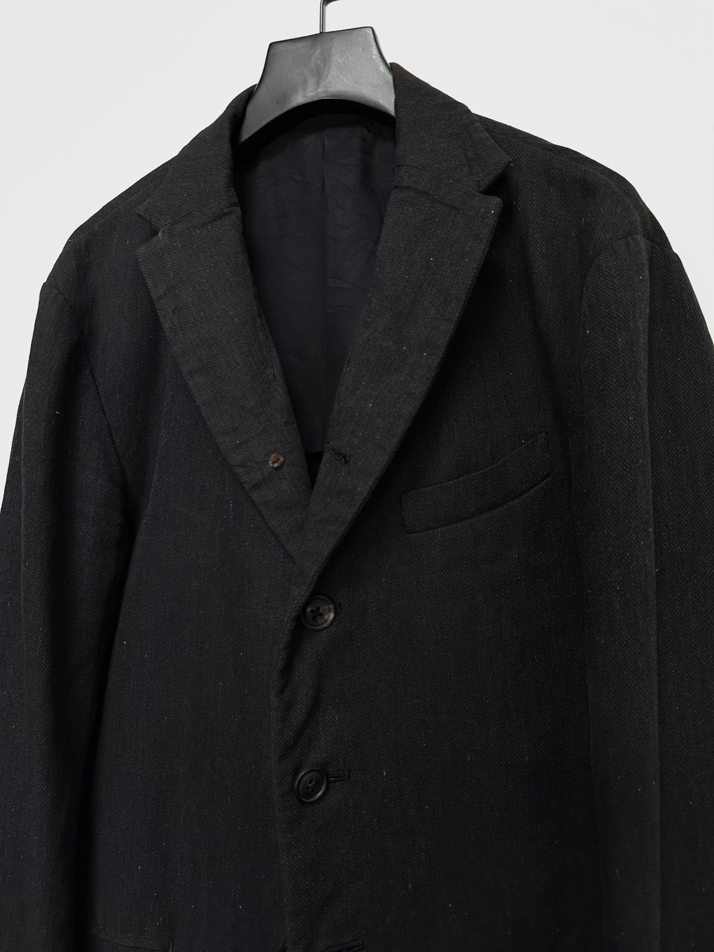 ARTS & SCIENCE Linen Handmade Coat — label