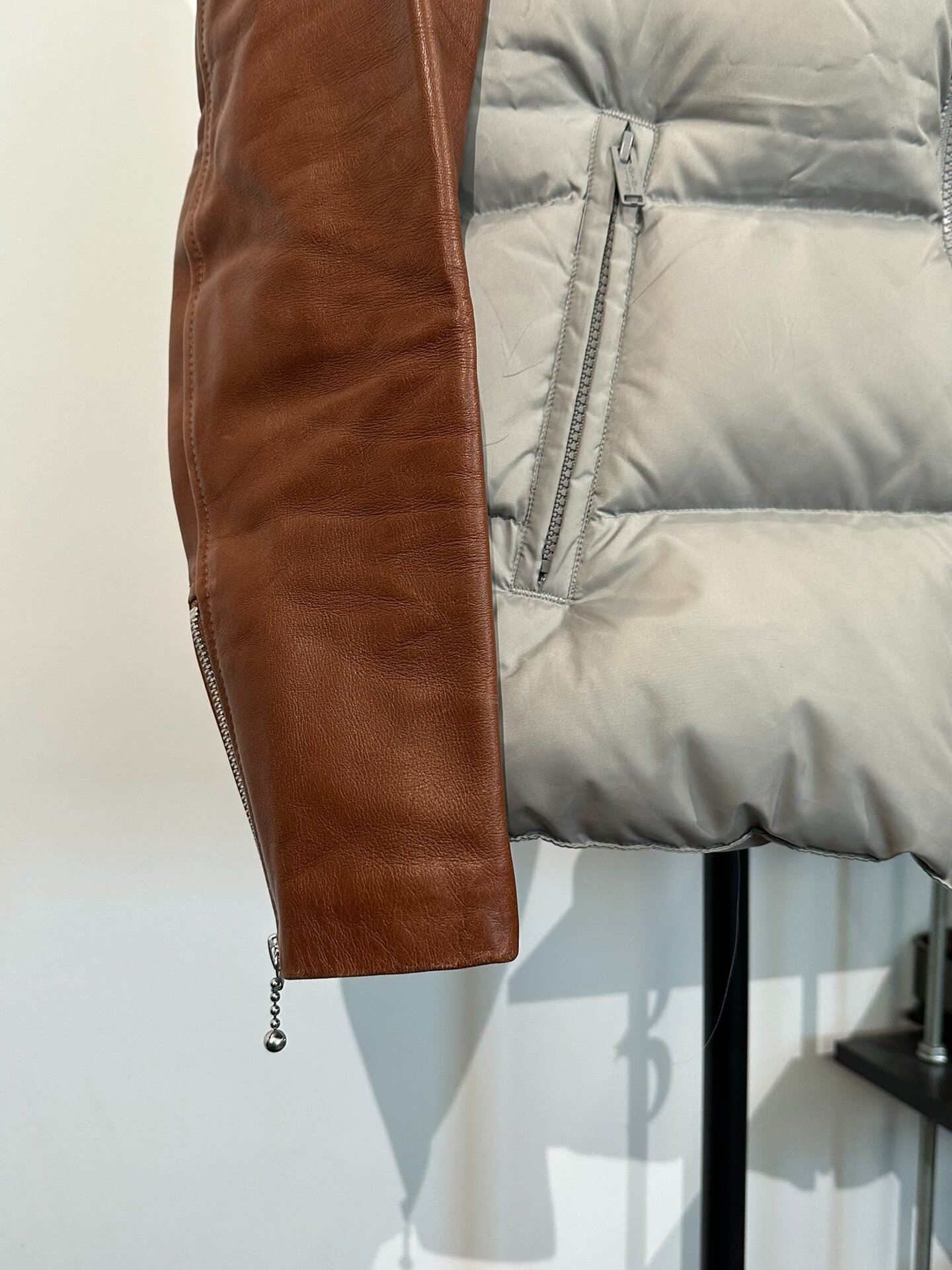 Undercover Gray Puffer Jacket Leather Sleeves — label