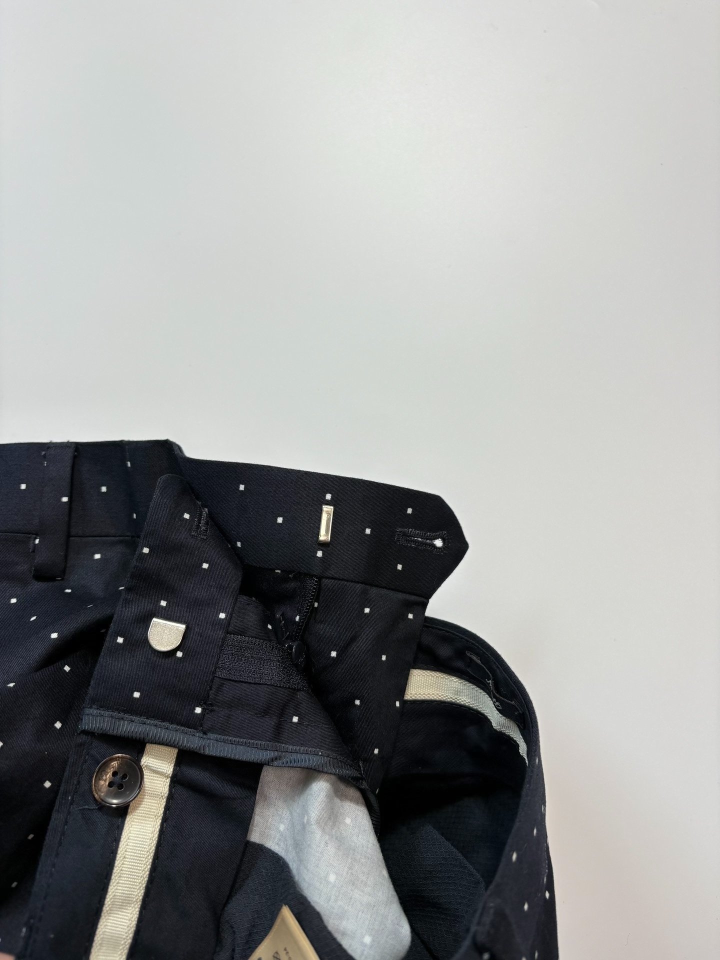 Scotch&Soda Dark Blue Polka Dot Pants — label
