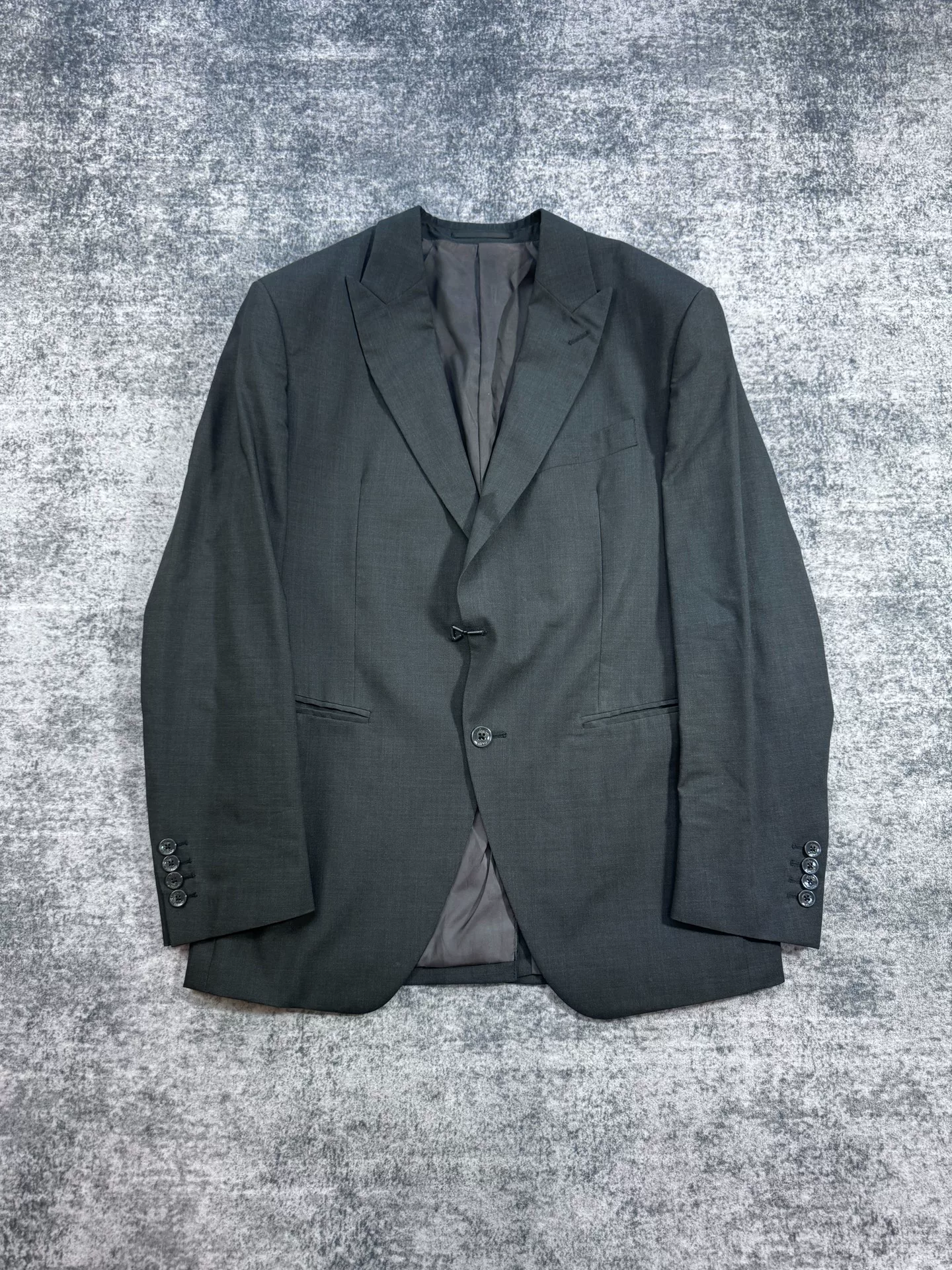 Louis Vuitton Single-Breasted Suit