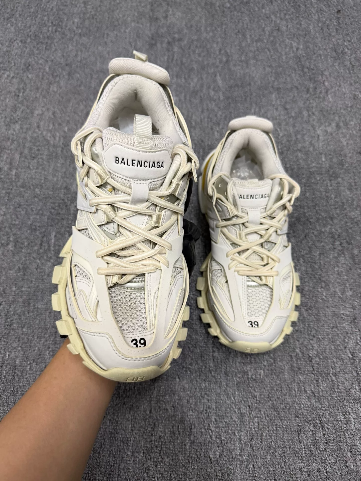 Balenciaga Track Dad Shoes White 39 — detail
