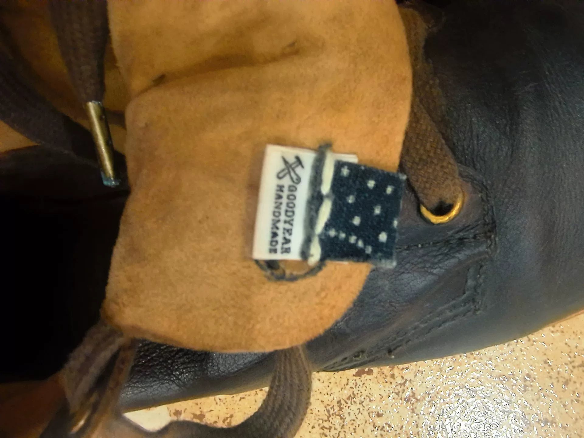 visvim 23ss ICT Brigadier Mid Boot — label