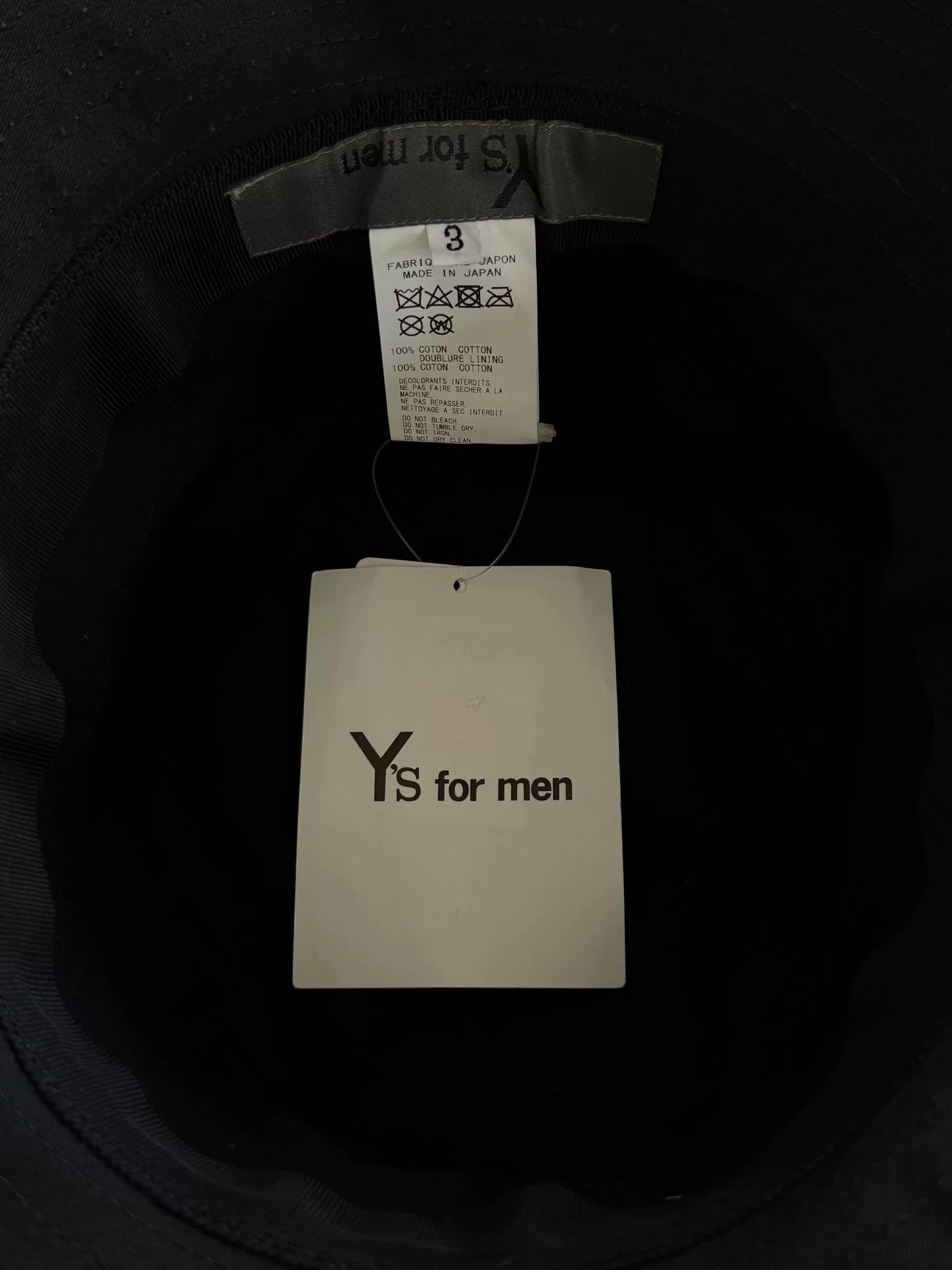 Yohji Yamamoto Y's Men's Flat Cap — label