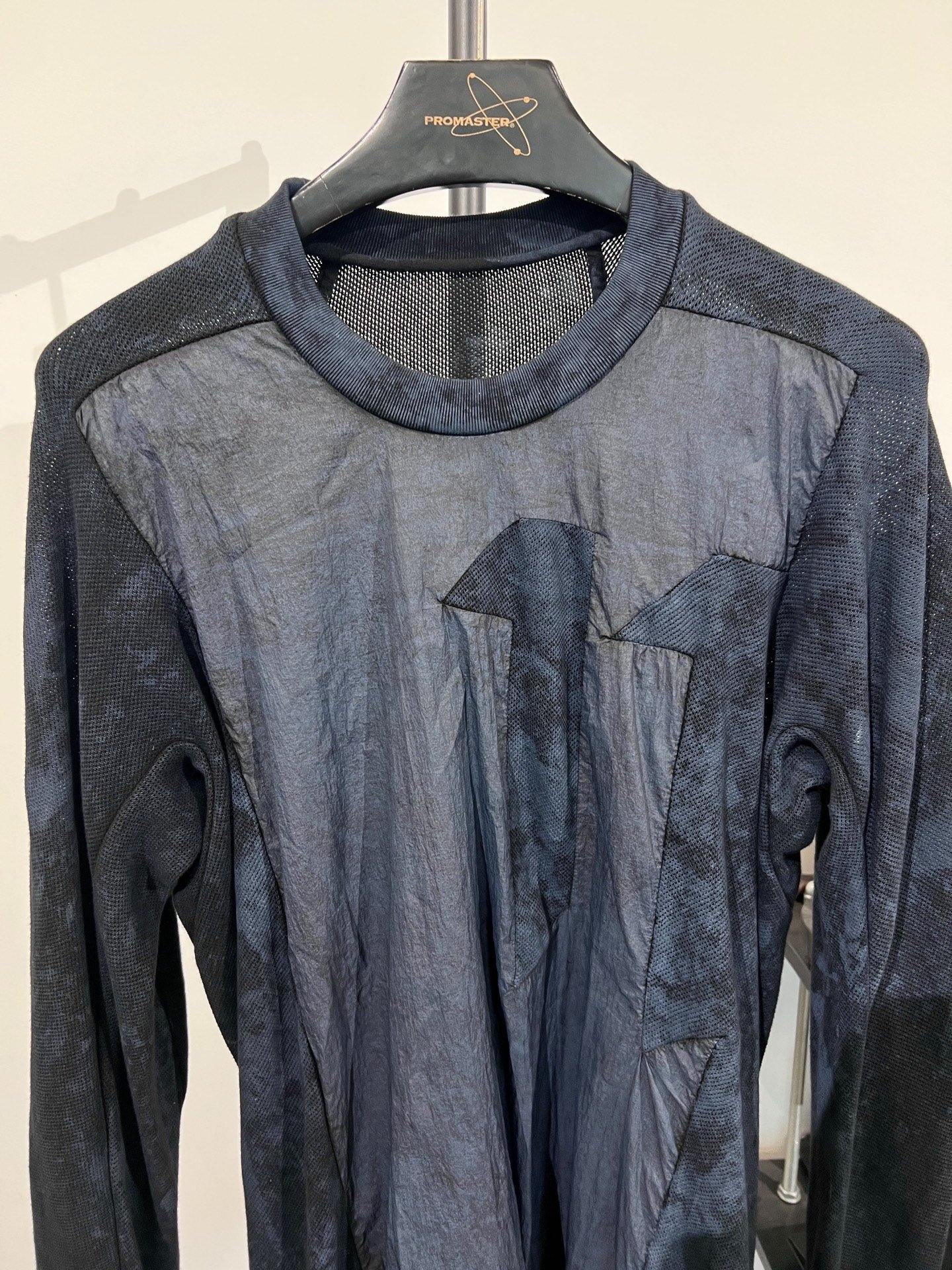 Boris Bidjan Saberi 11by bbs CR1 Mesh Sweatshirt — detail