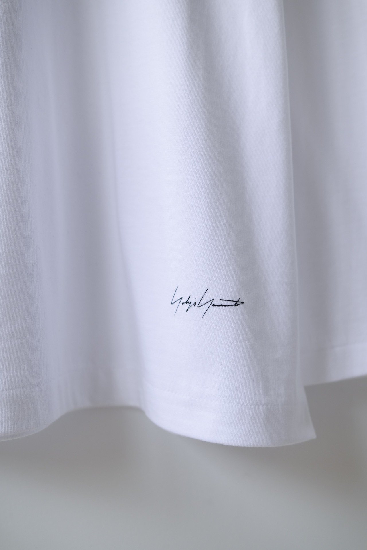Yohji Yamamoto Seamless Cotton Top — detail
