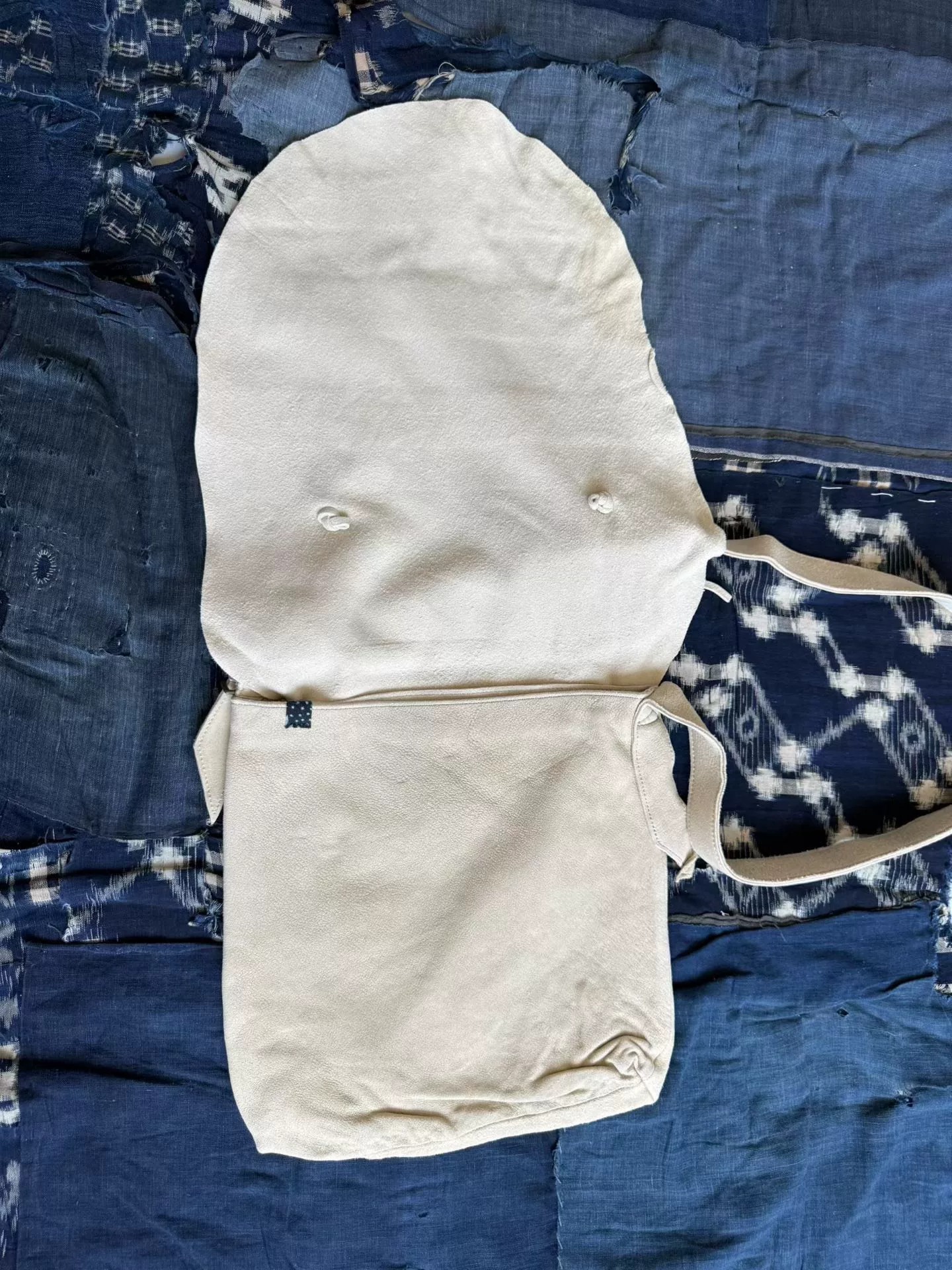VISVIM 23AW Deerskin Shoulder Bag — label