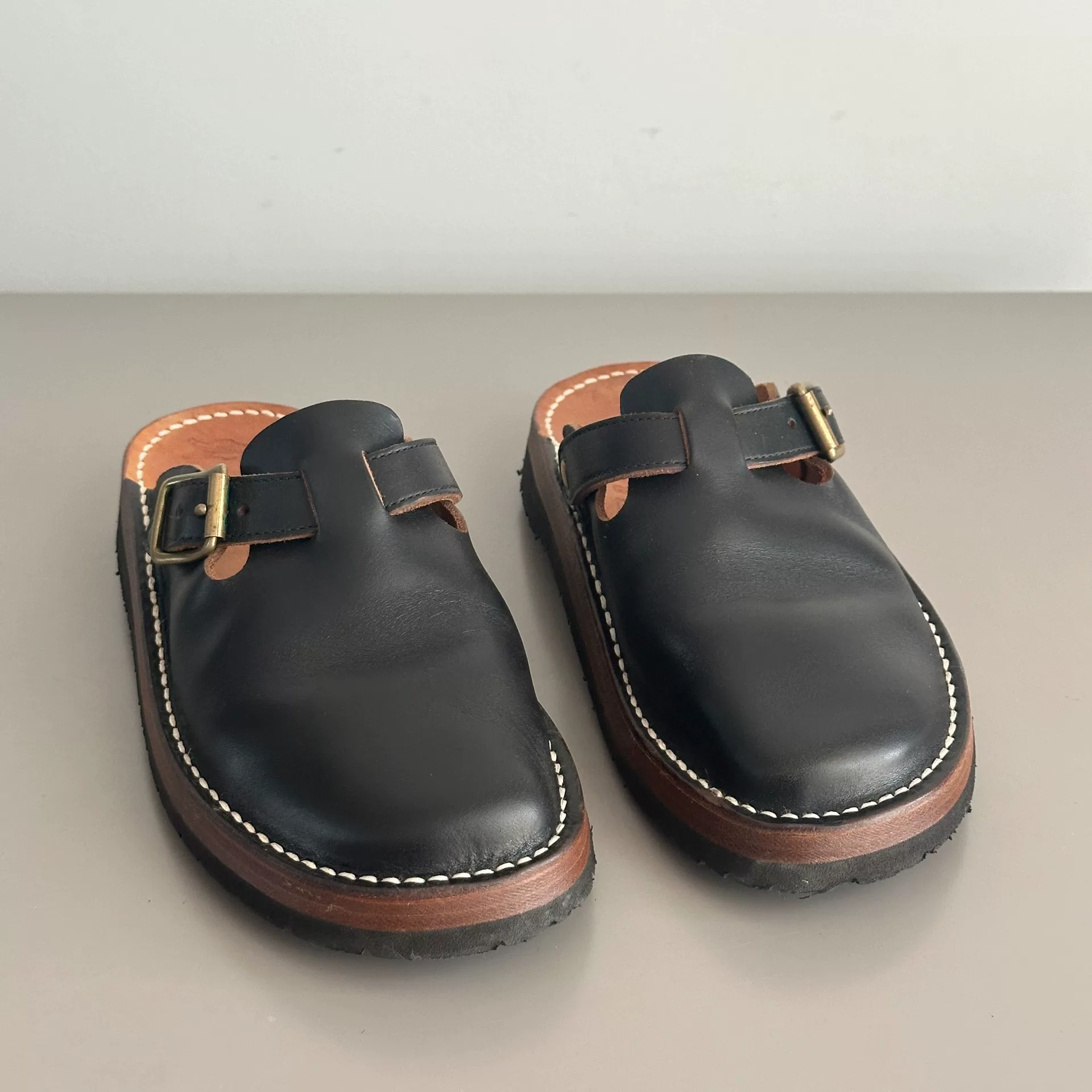 Tokyo Sandals Engineer Slip-on US6 — front