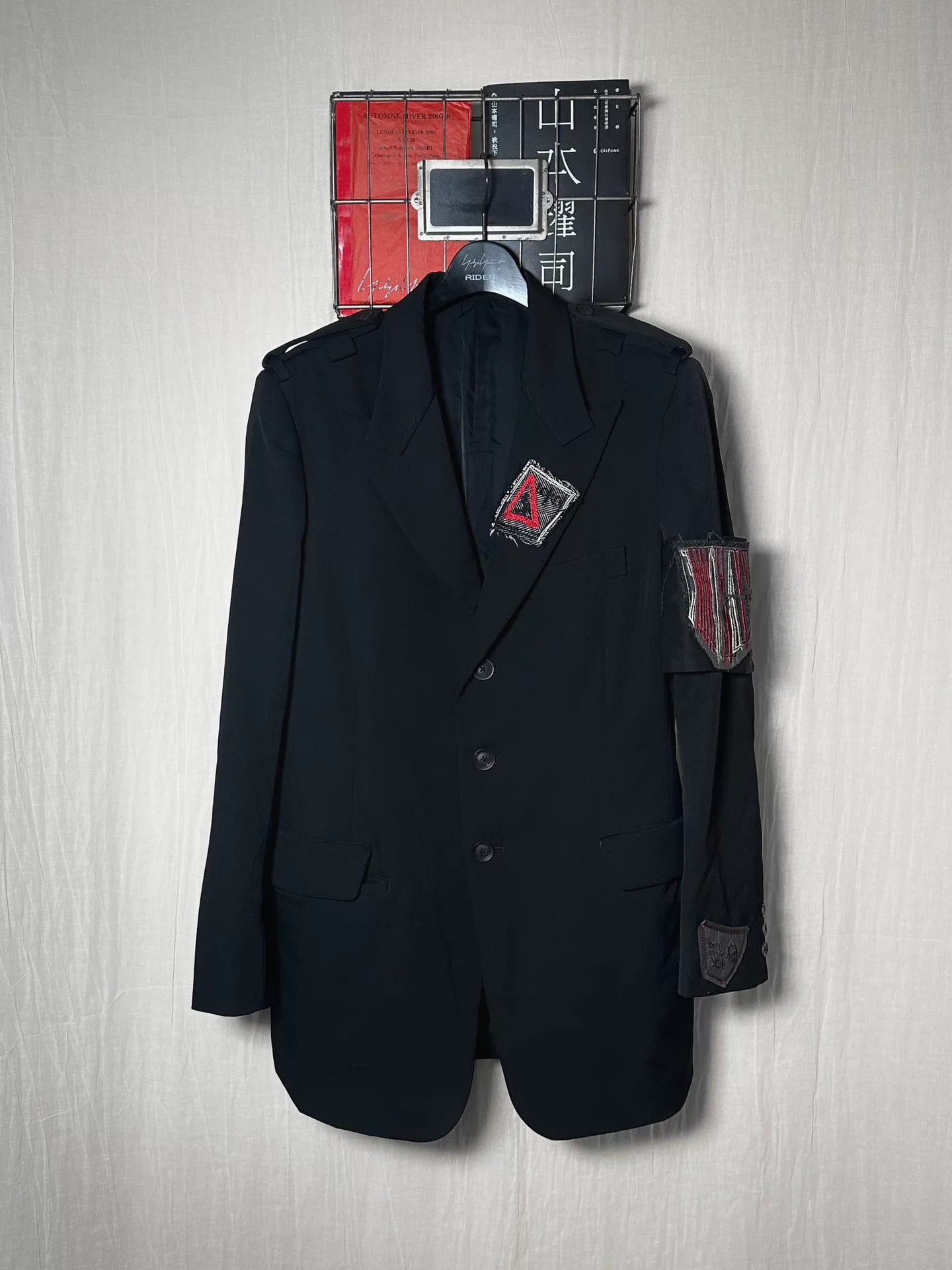 Yohji Yamamoto 20AW Badge Smoking Jacket — front