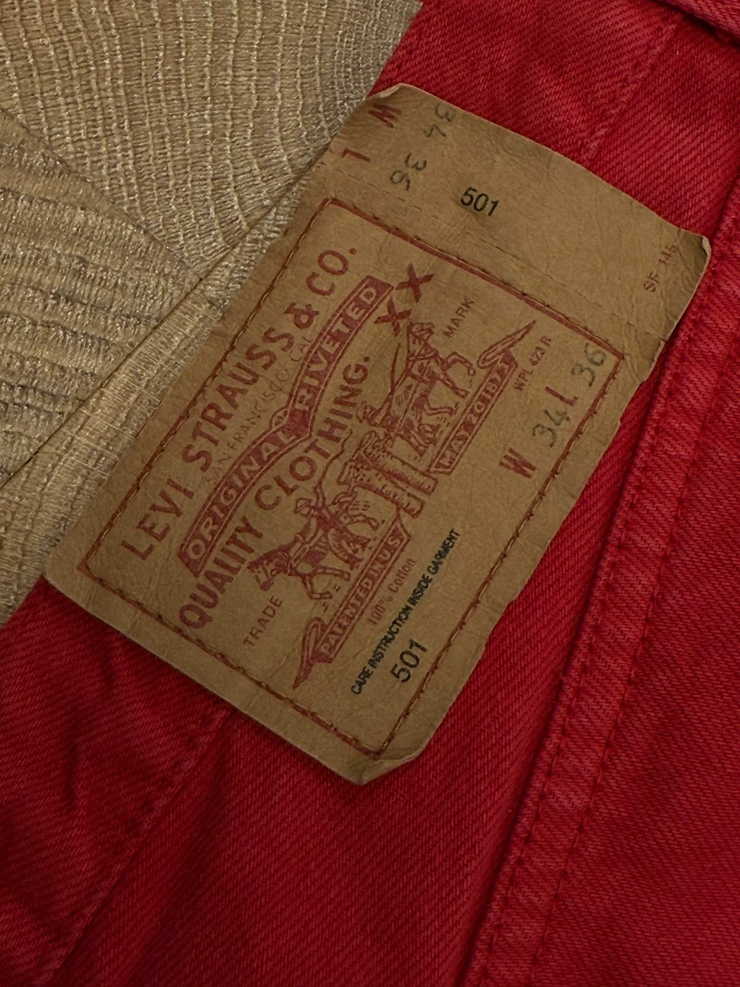 Levi's 501 Vintage 90s Red Jeans — label