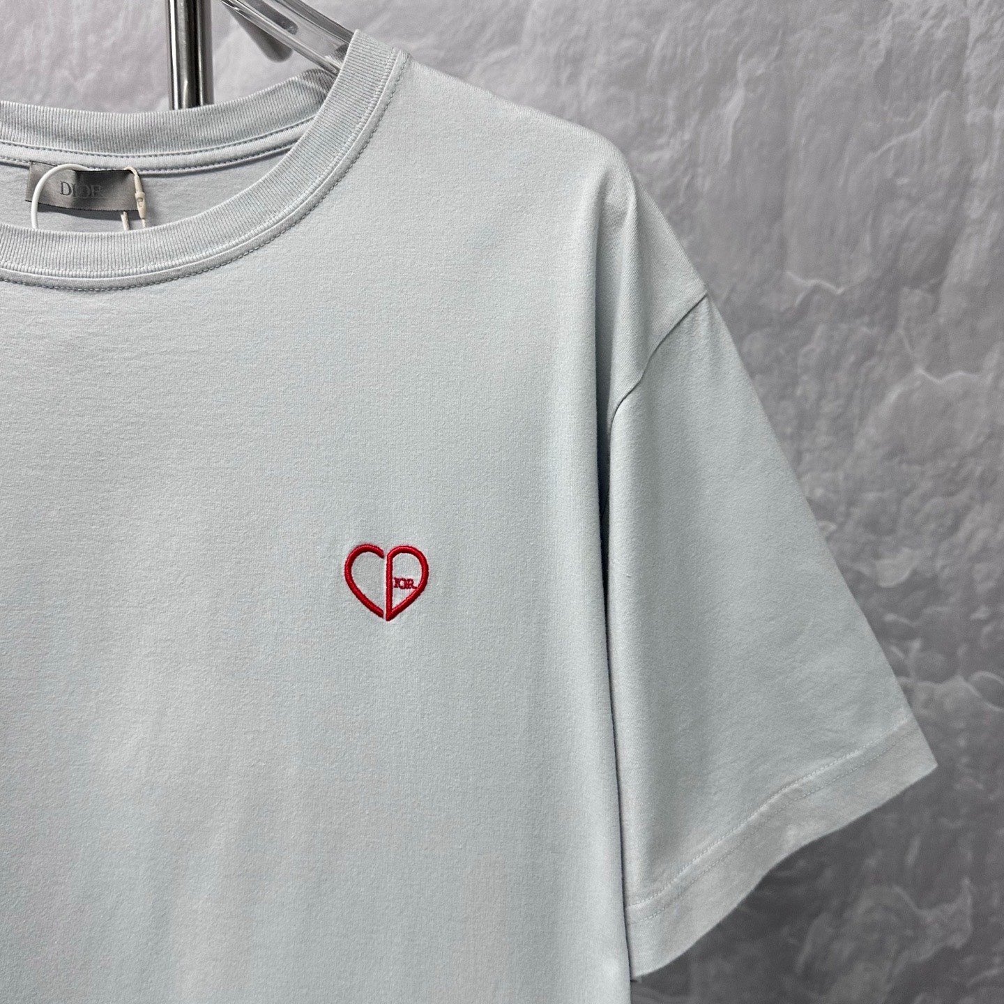 Dior CD Heart Embroidery Short-Sleeve T-Shirt — detail