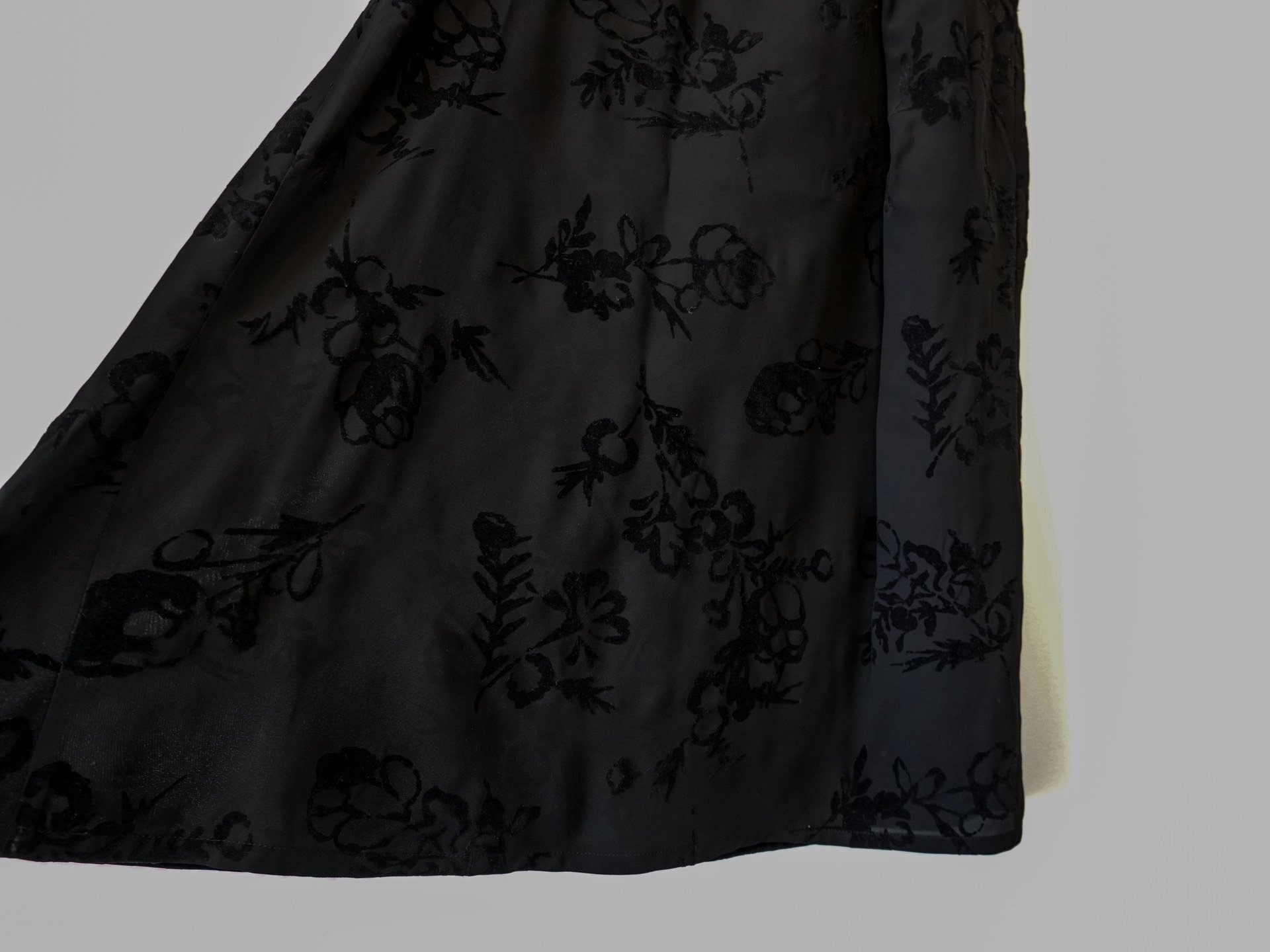 Yohji Yamamoto 1997SS Velvet Floral Skirt — back