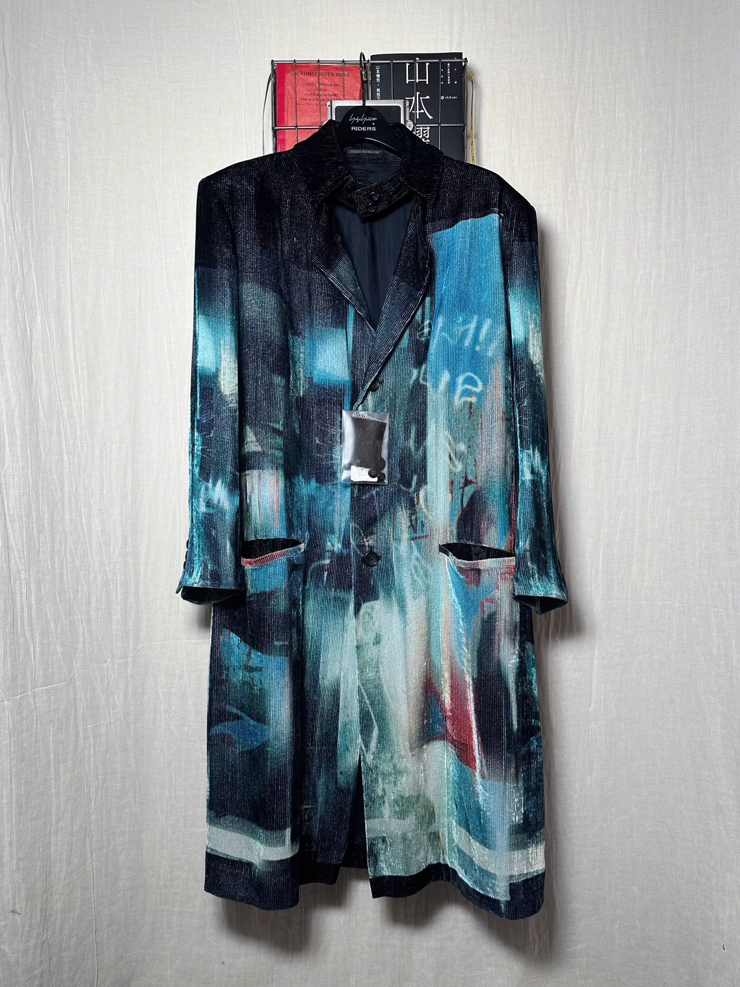 Yohji Yamamoto 23SS Silk Print Coat — detail