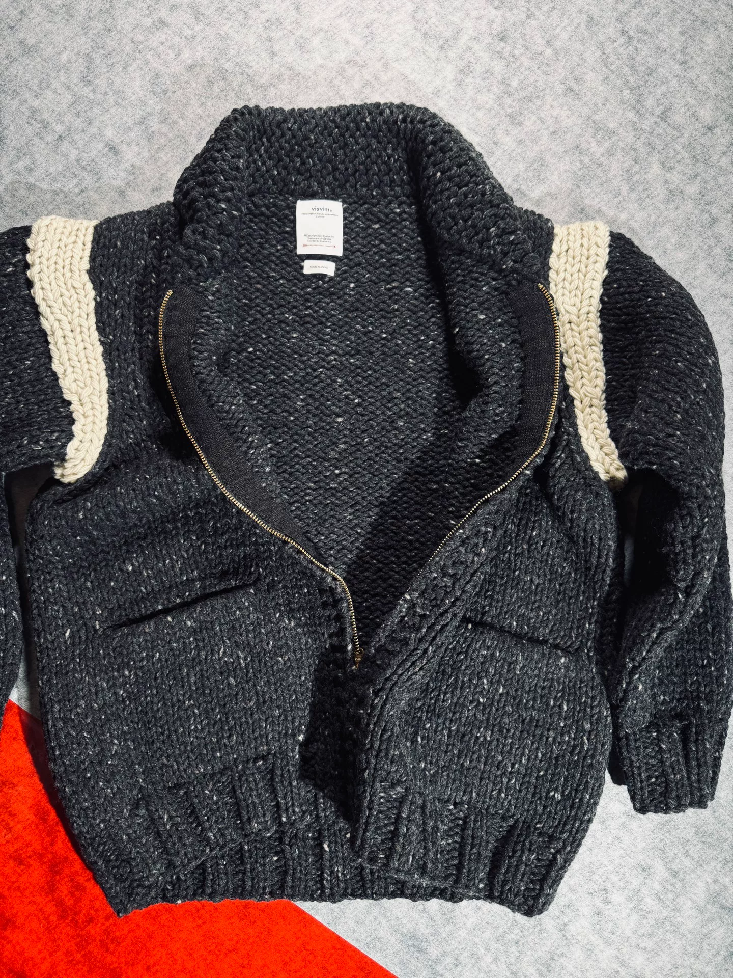 visvim cowichan hand knit 24aw sweater — detail