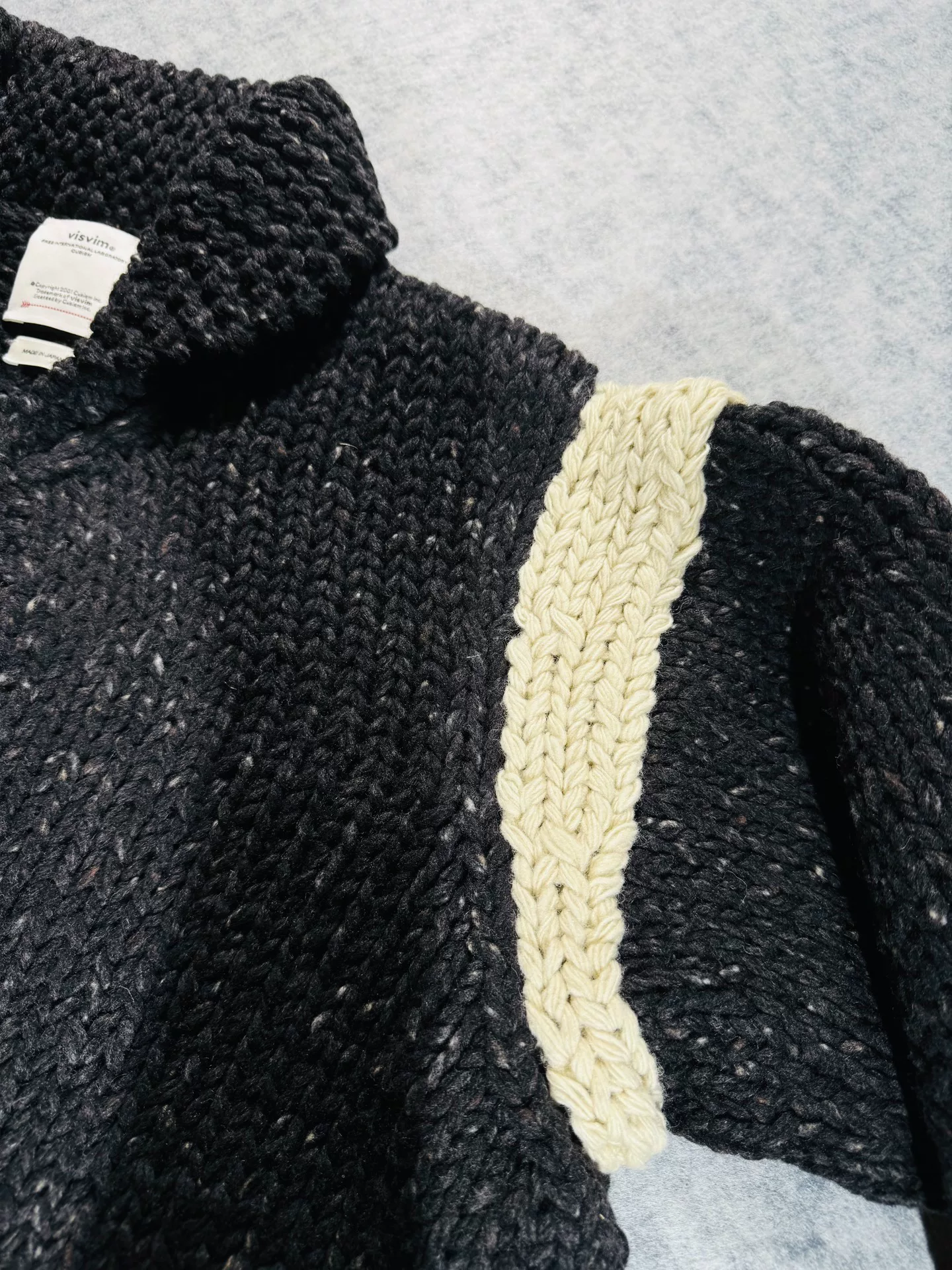 visvim cowichan hand knit 24aw sweater — label