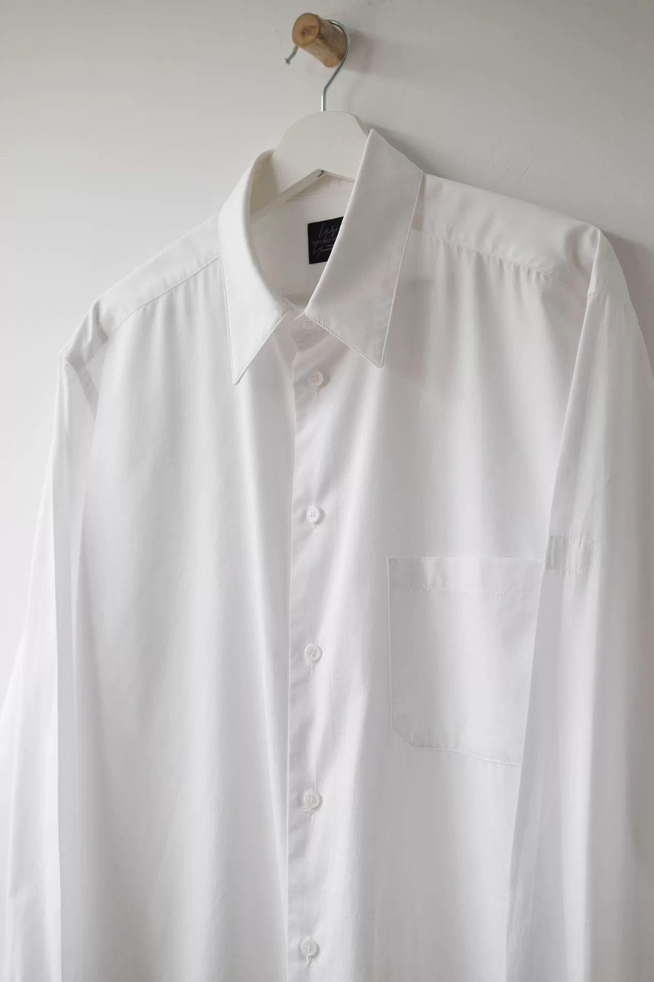 Yohji Yamamoto Minimalist White Shirt — detail