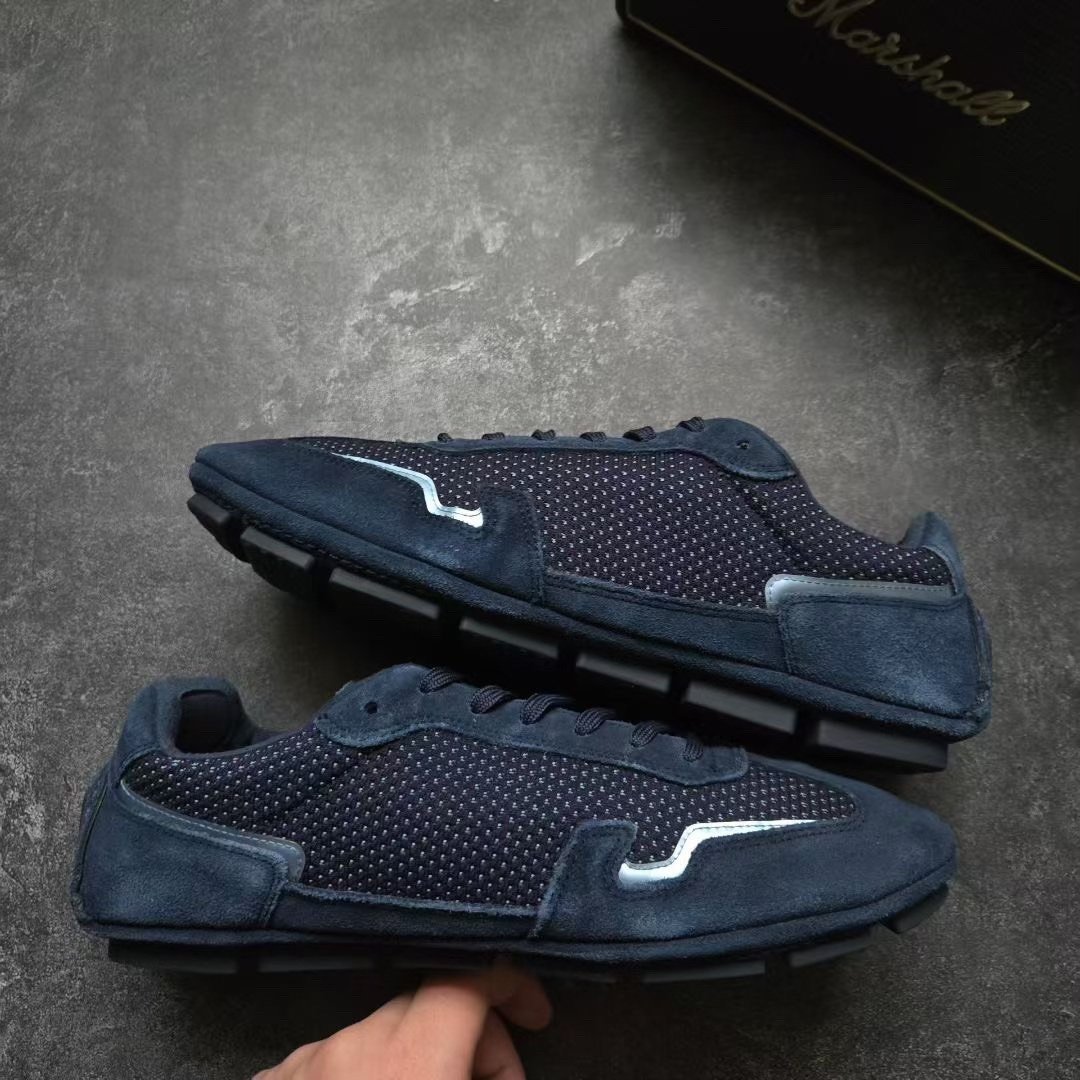 Louis Vuitton LV Rally Thin Sole Sneakers — front