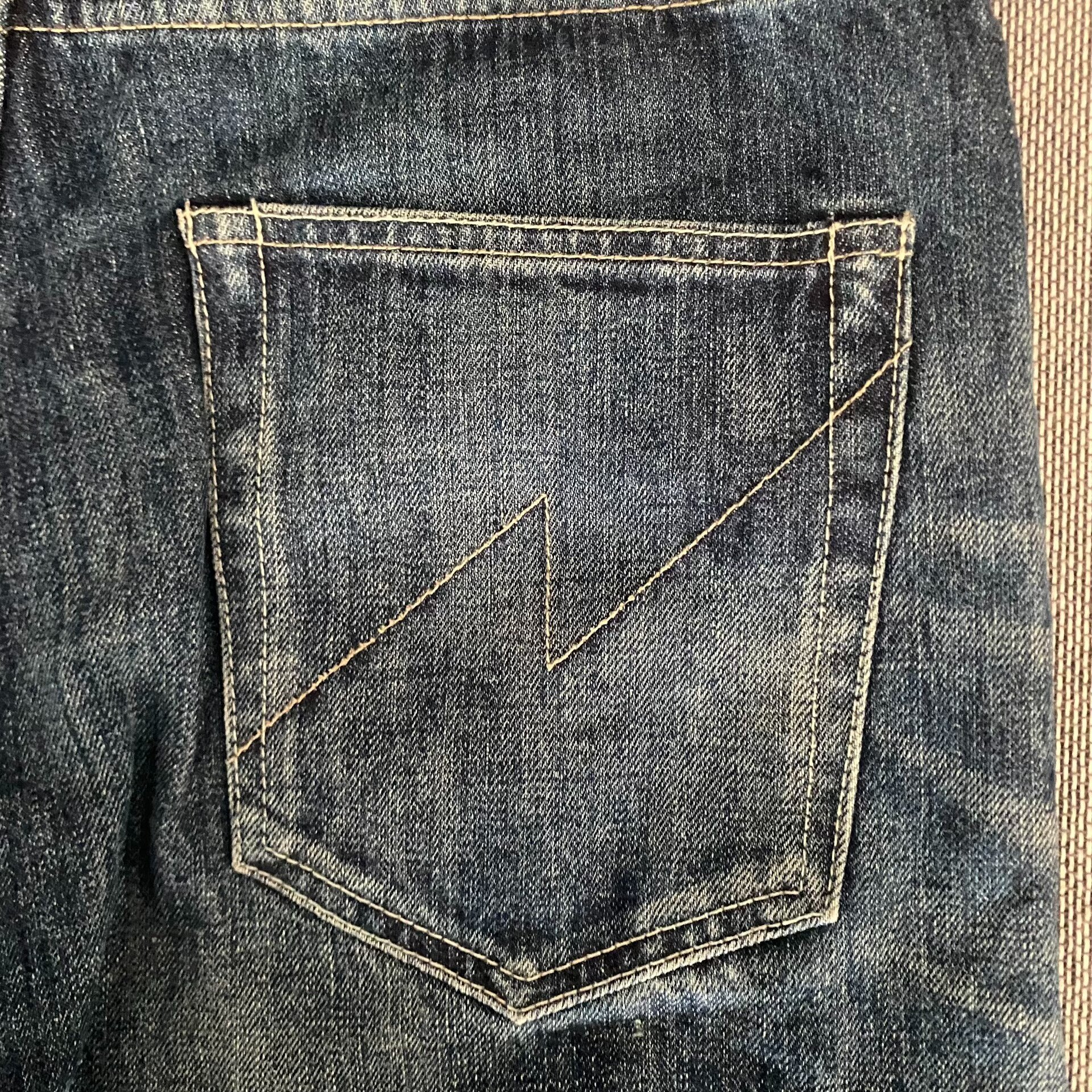 Neighborhood 19AW Basic Washed Jeans — label