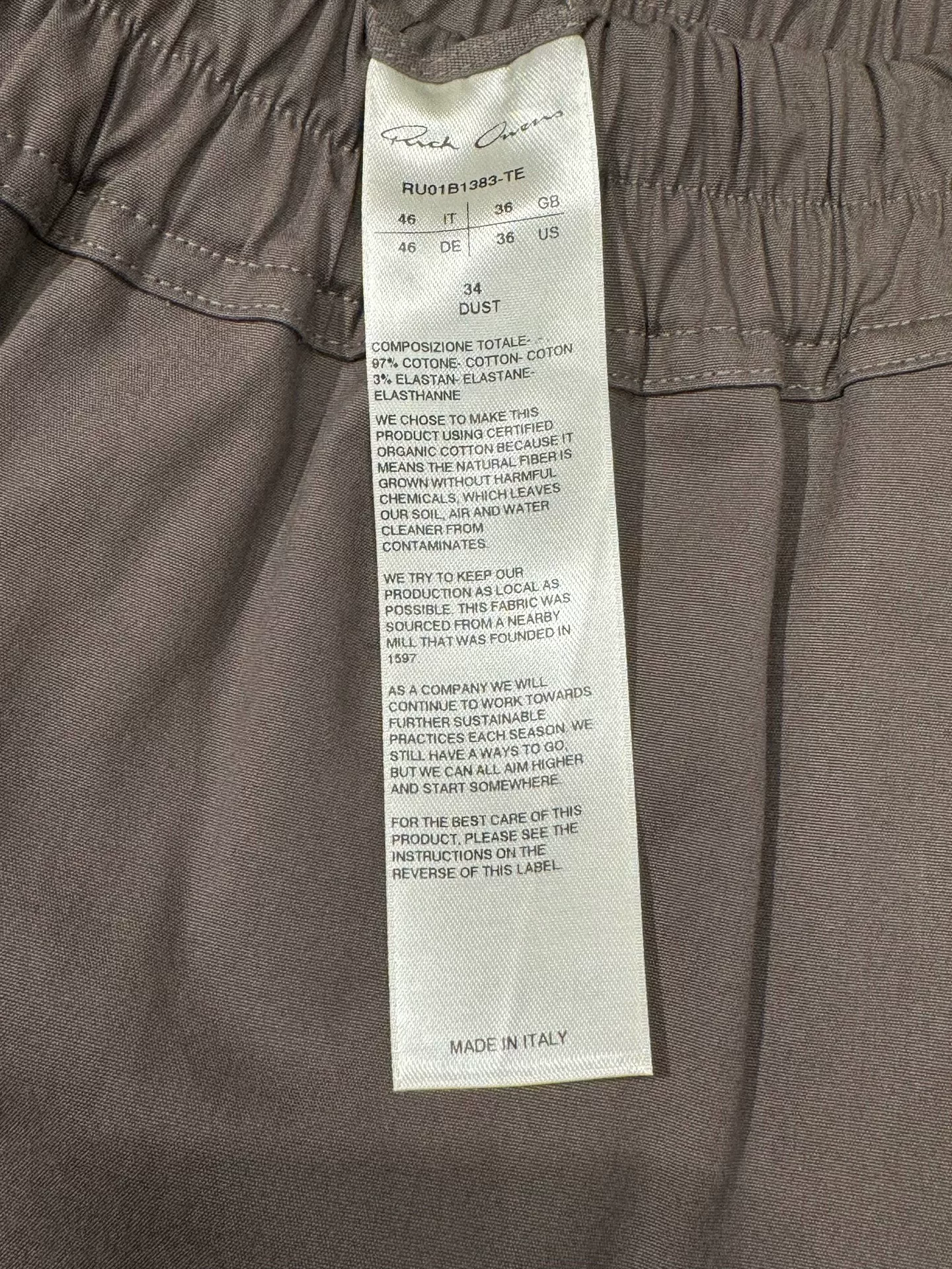 Rick Owens Loose Notch Hem Shorts — detail