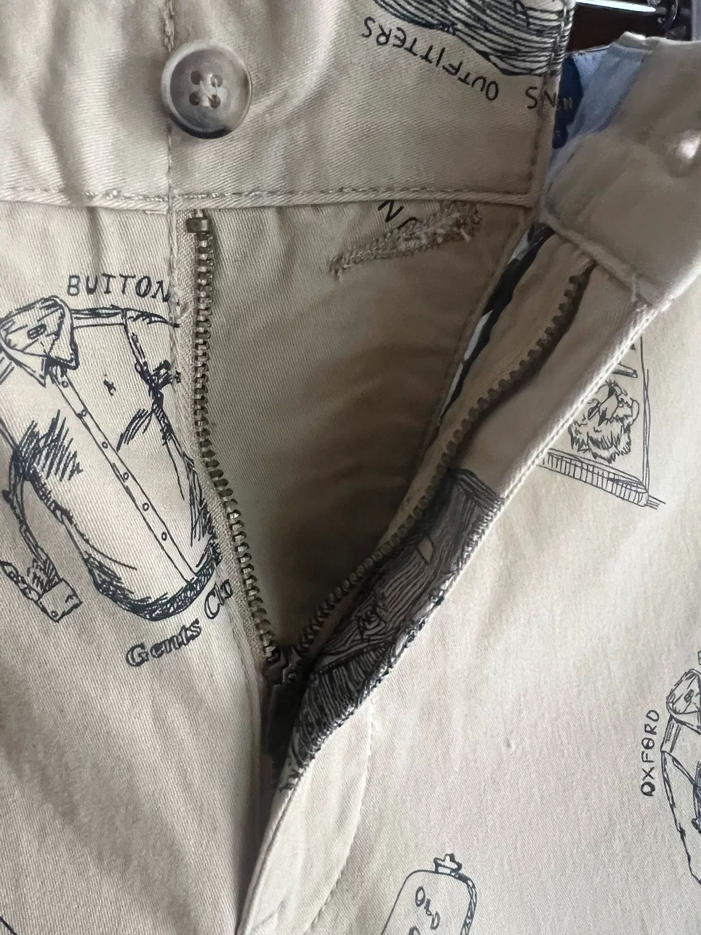Polo Ralph Lauren Khaki All-Over Print Cargo Shorts — label