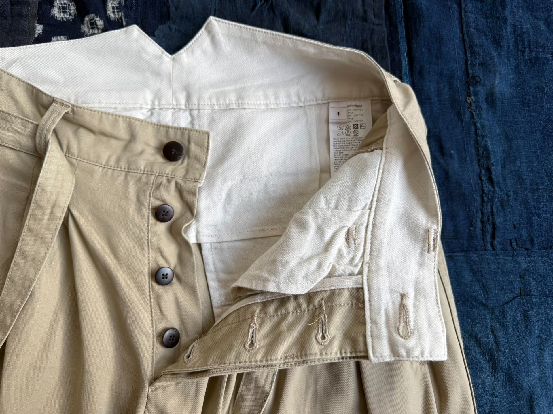 VISVIM 21AW HAKAMA PANTS SPOT — back