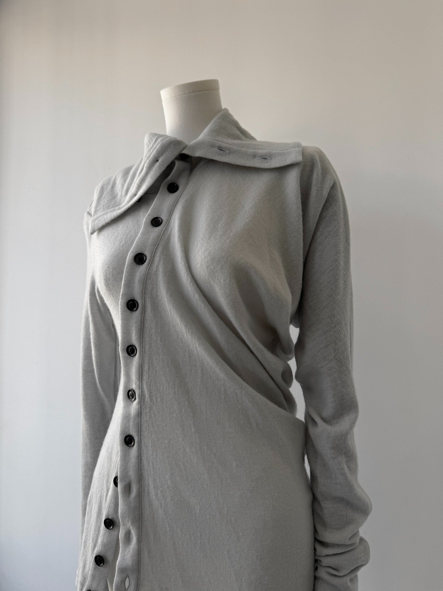 Yohji Yamamoto 19AW Asymmetric Wool Cardigan — detail
