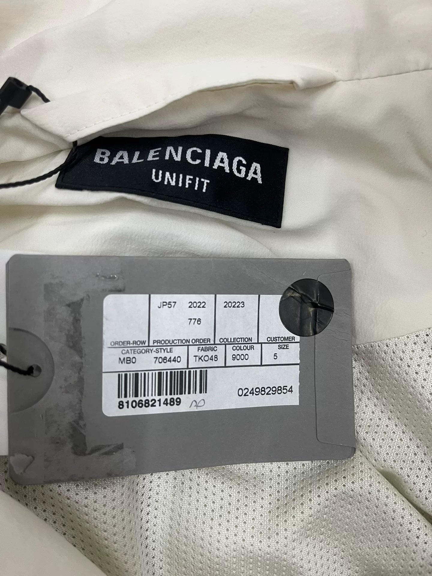 Balenciaga 22FW Pad Shoulder Sportyb Jacket — detail