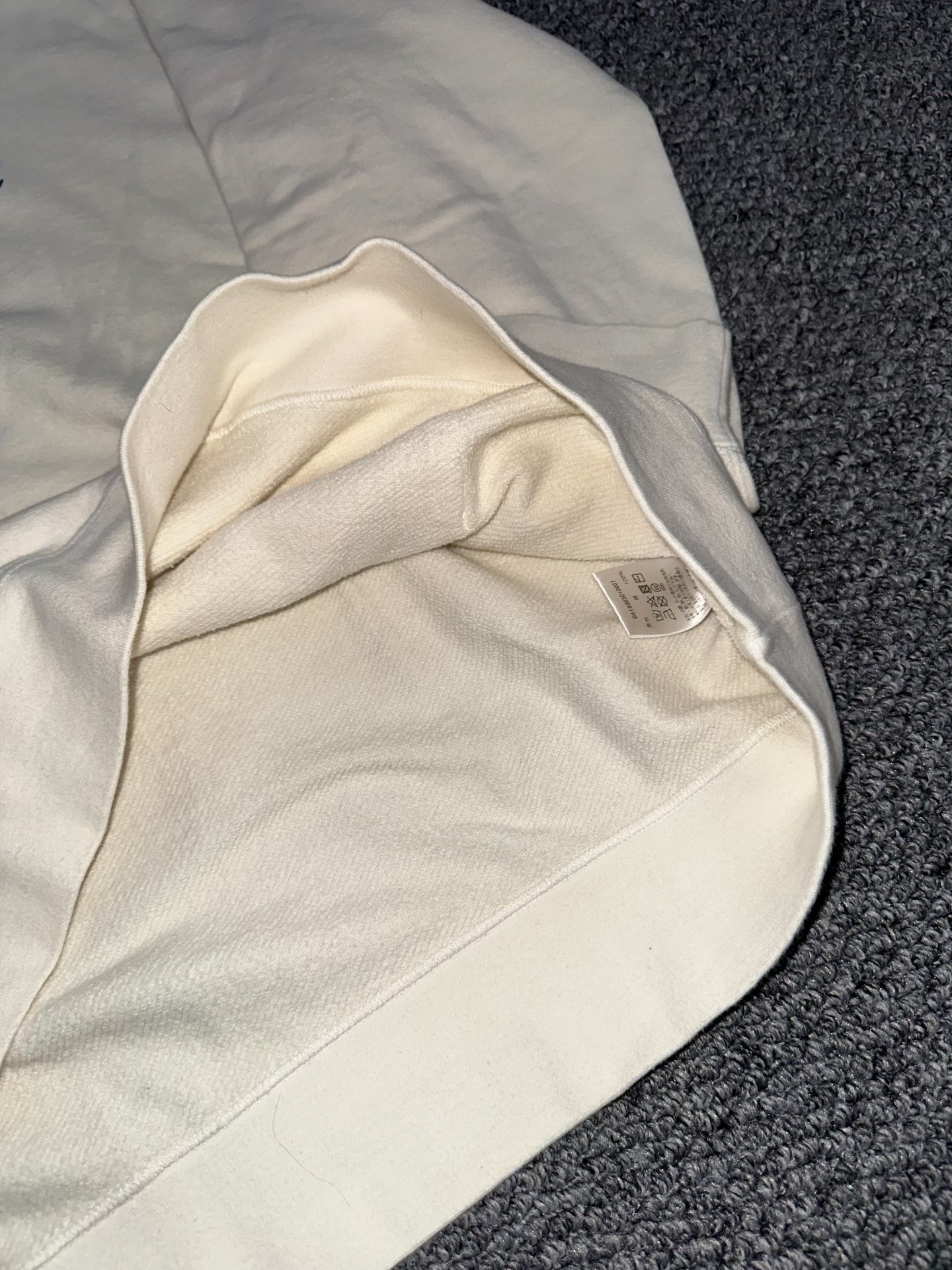 visvim Magazine Limited White Hoodie — detail