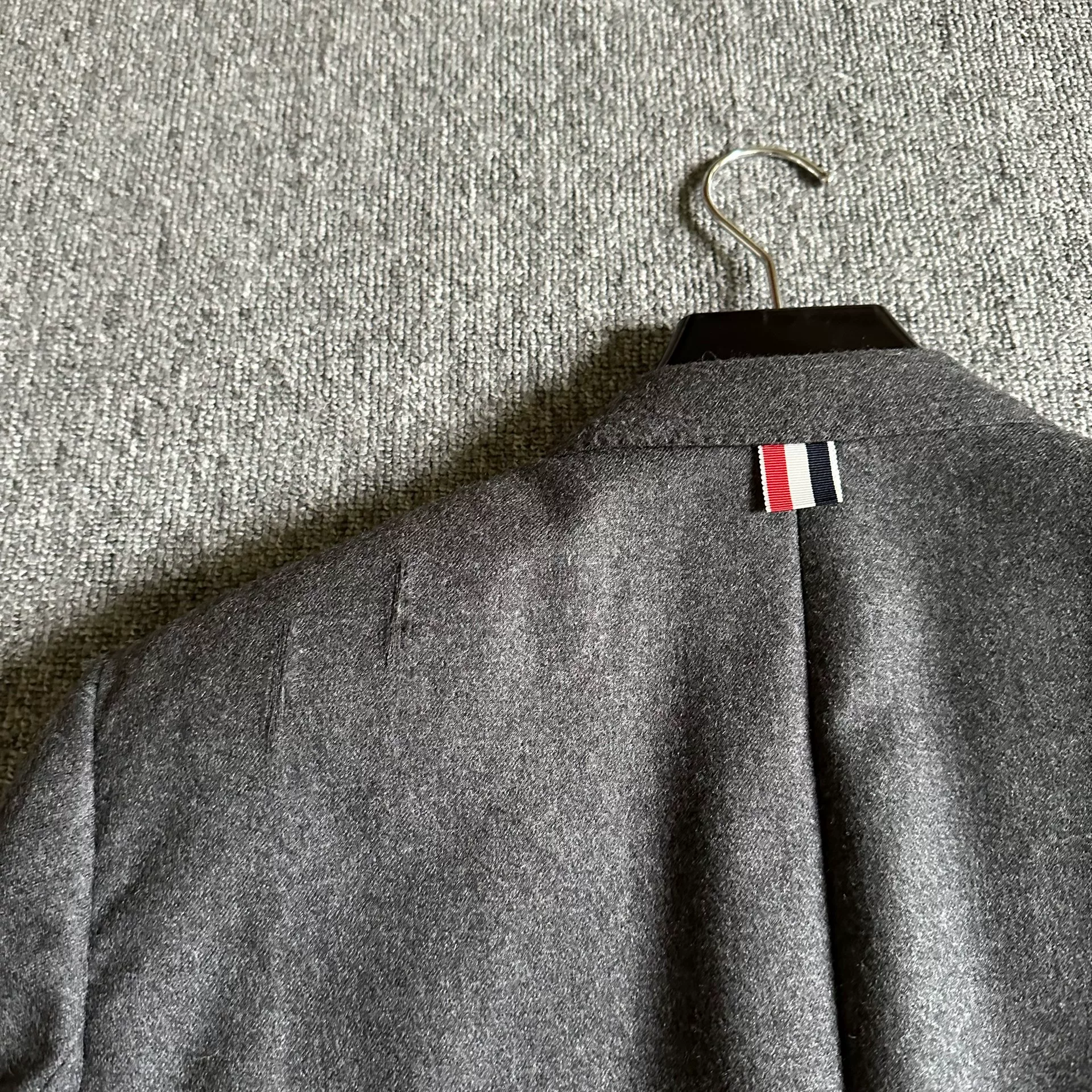 Thom Browne Distressed Gray Wool Suit — label