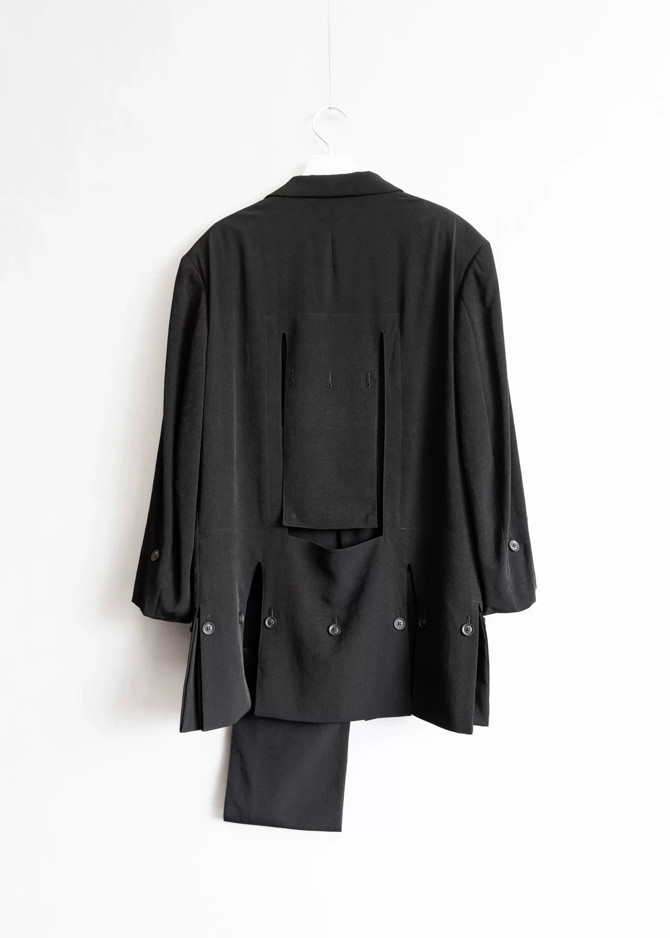 Yohji Yamamoto 25SS Deconstructed Asymmetric Coat — detail