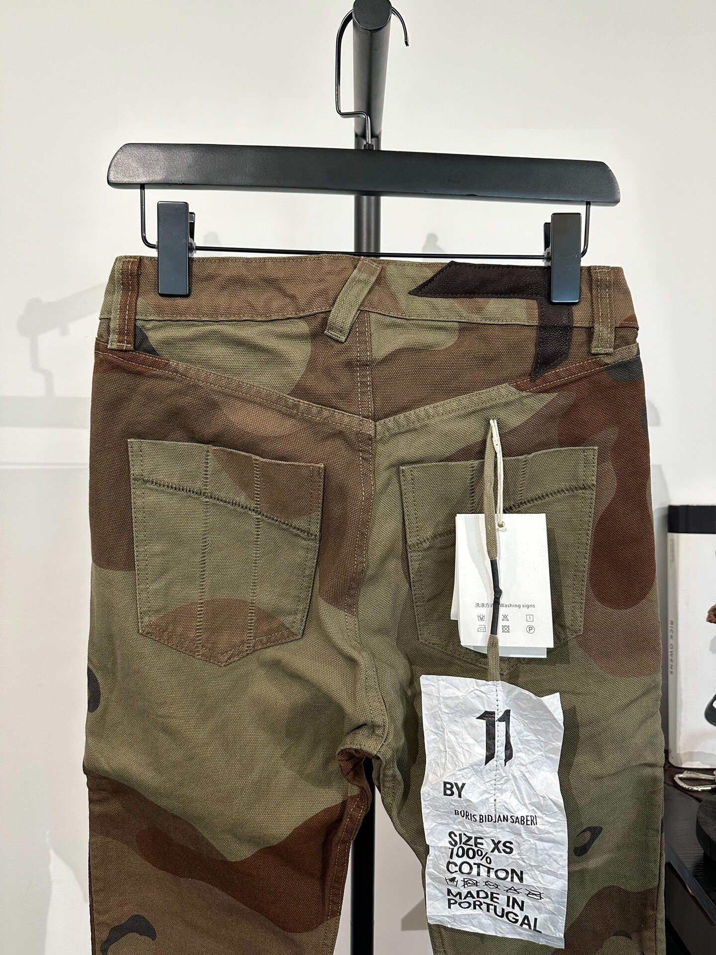 Boris Bidjan Saberi 11by bbs P1 Camouflage Pants — label