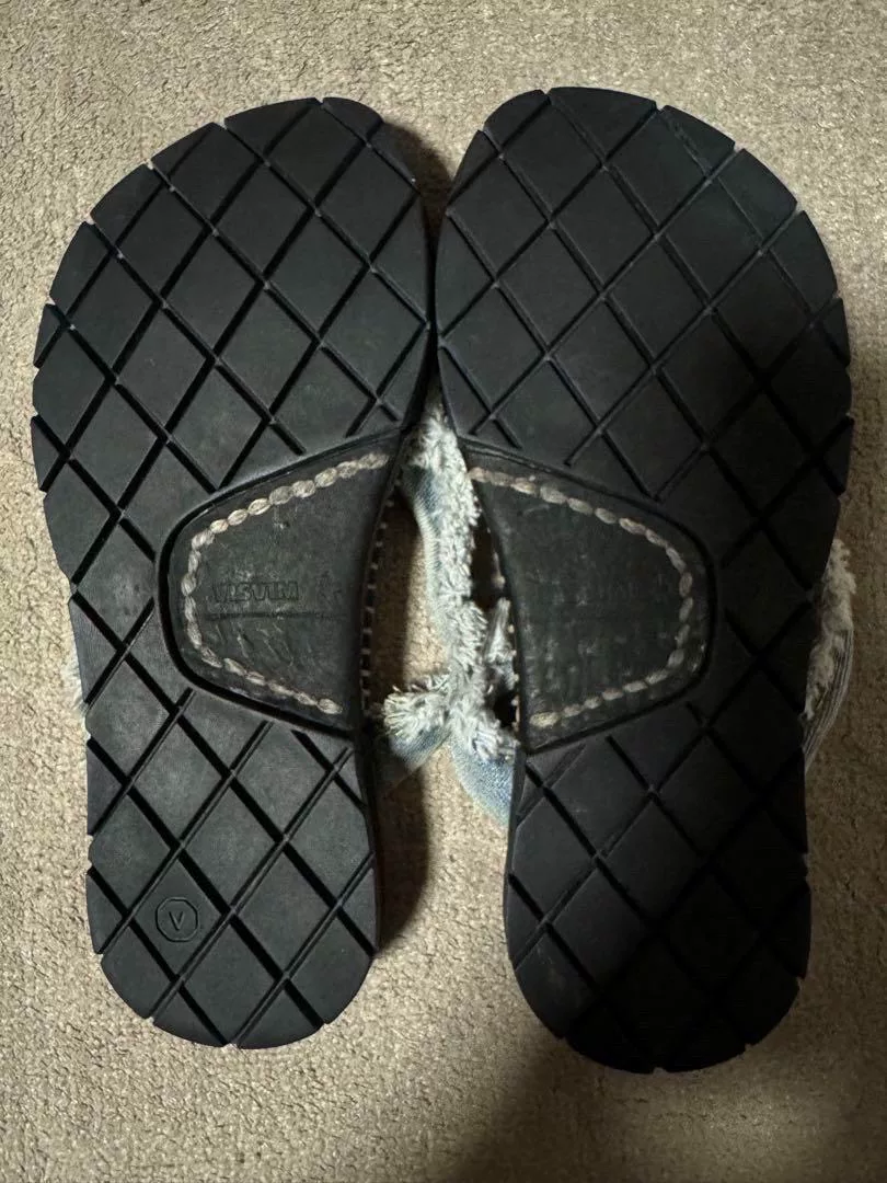 VISVIM Lama Sandal Folk Black — label