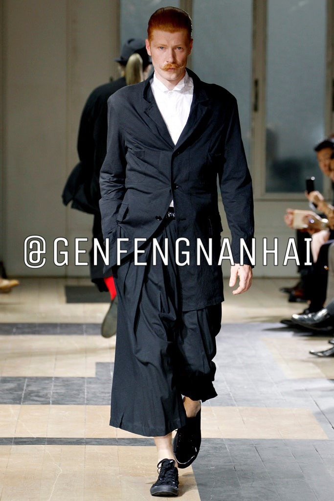 Yohji Yamamoto 12SS Multi-Panel Trench — detail