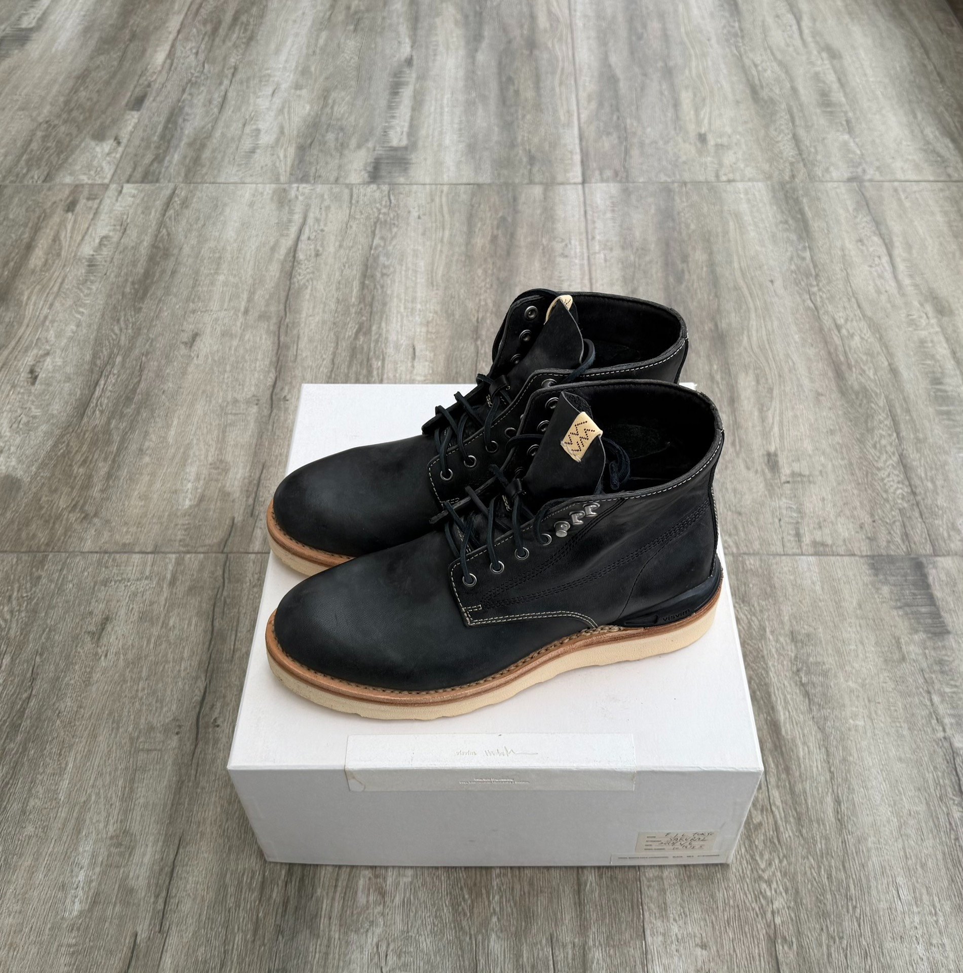 VISVIM VIRGIL BOOT-FOLK (HORSEHIDE) — front