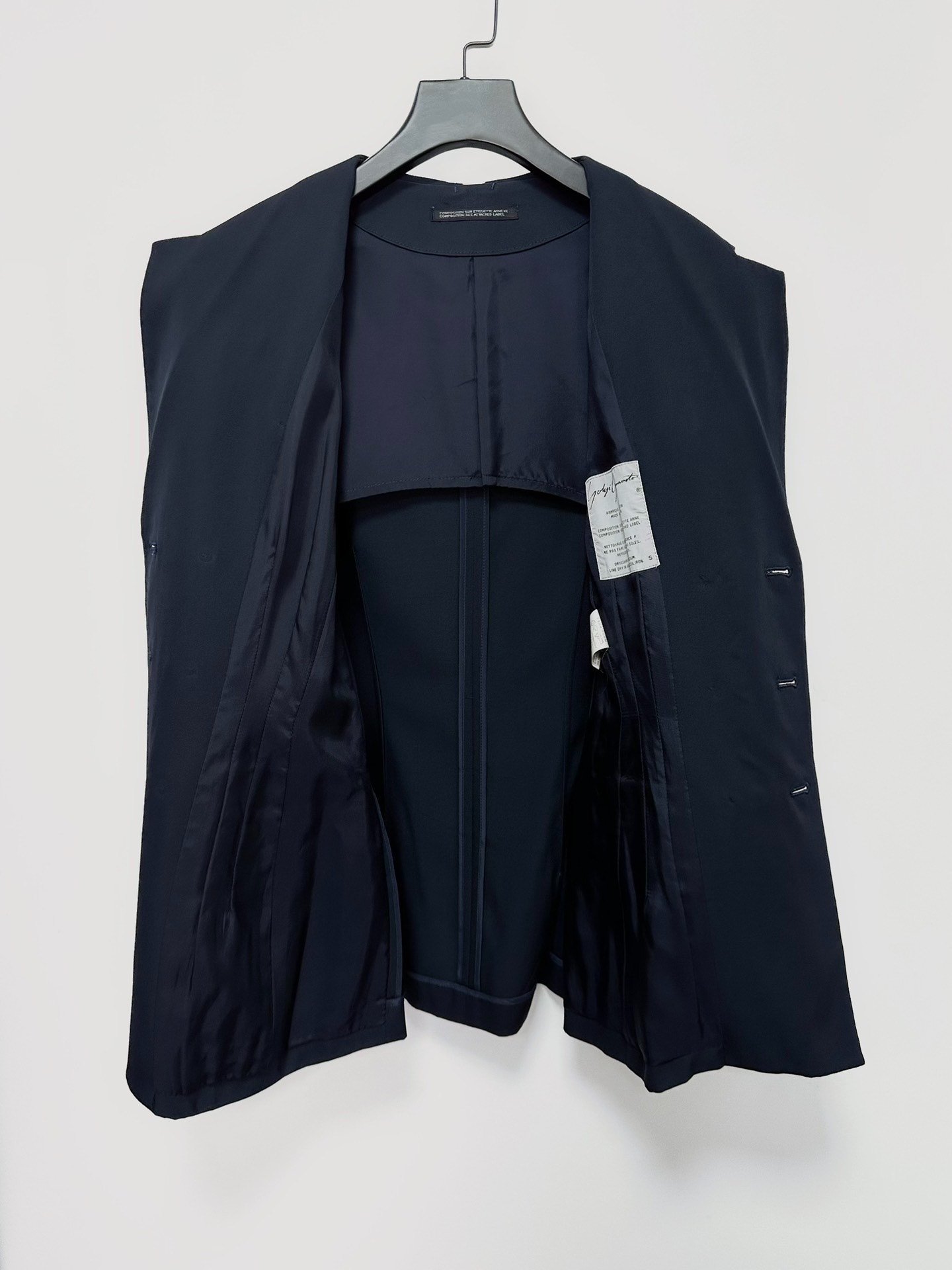 Yohji Yamamoto 80s Marumoji Deconstructed Jacket — detail