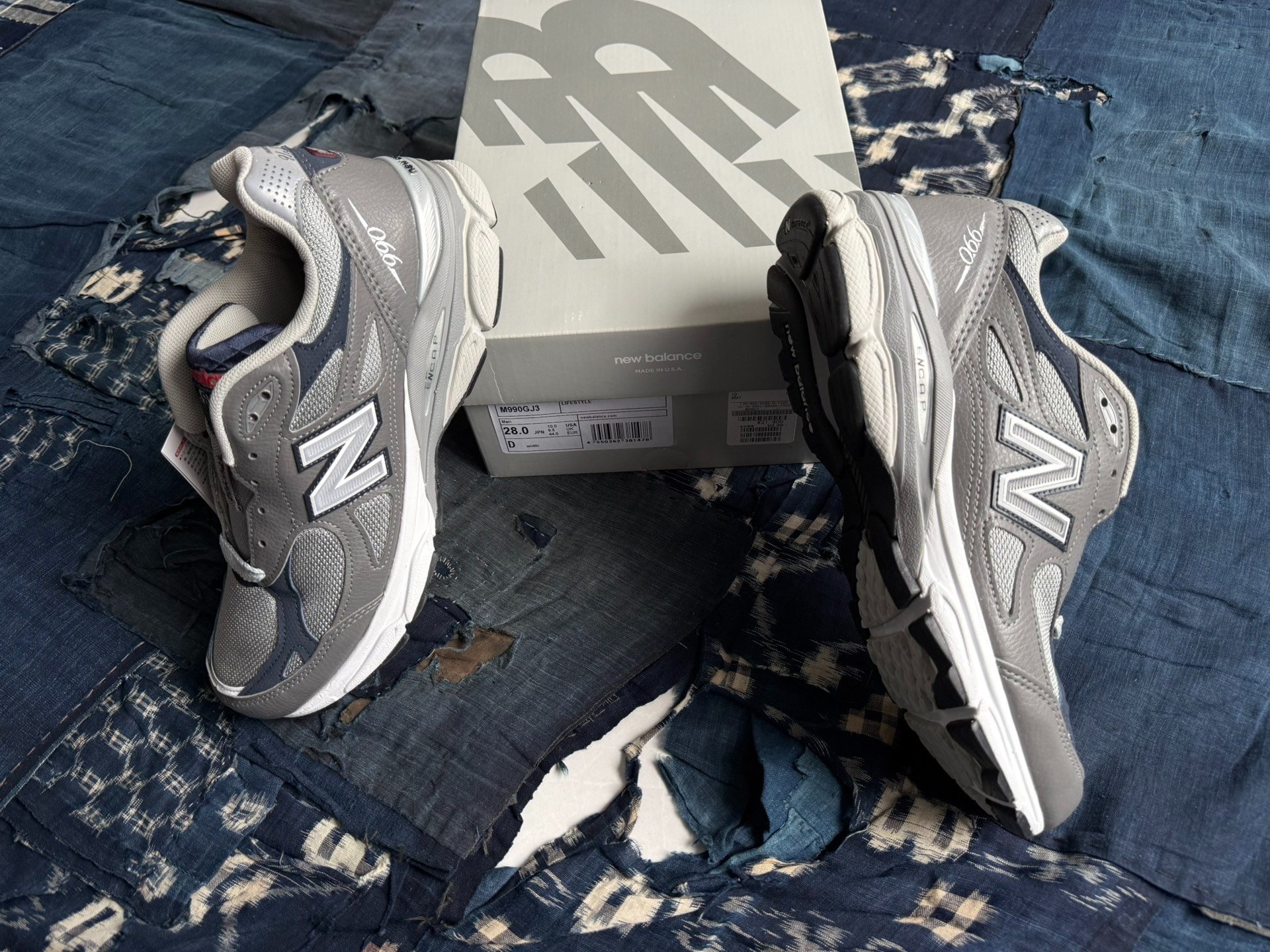 New Balance Men's M990GJ3 Running Shoes