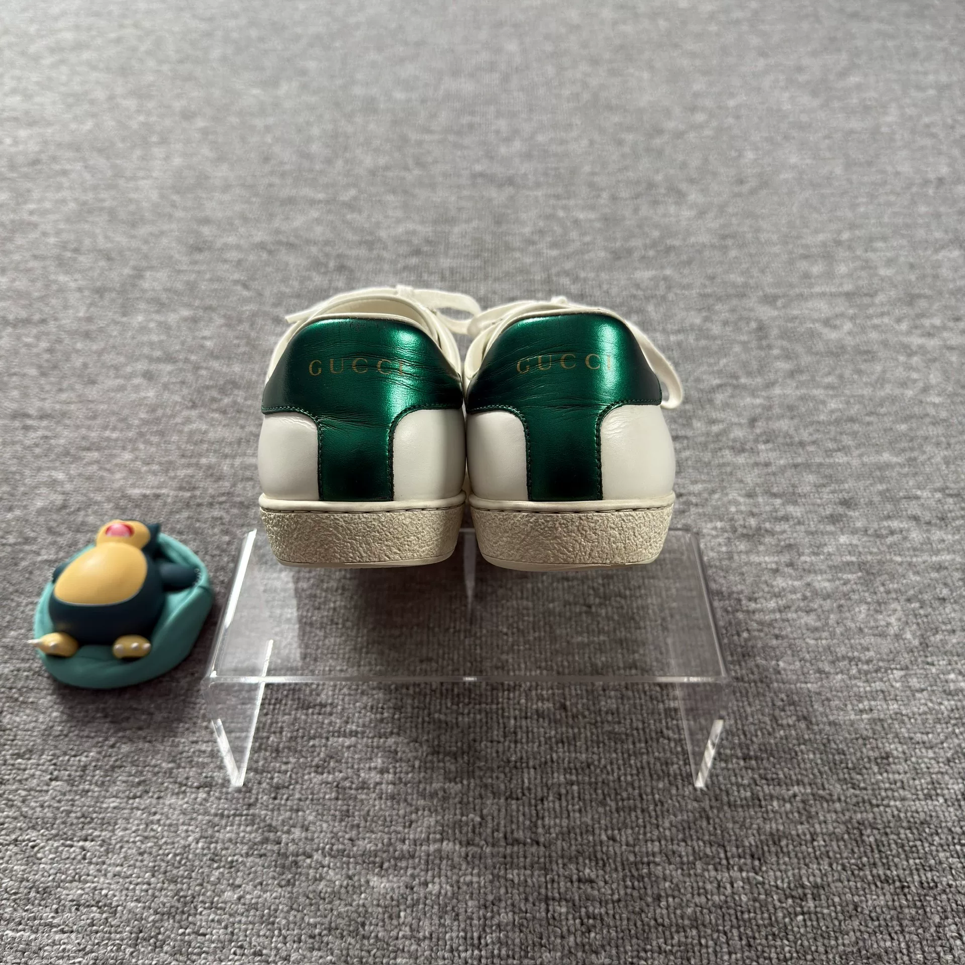 Gucci x Doraemon White Sneakers — detail