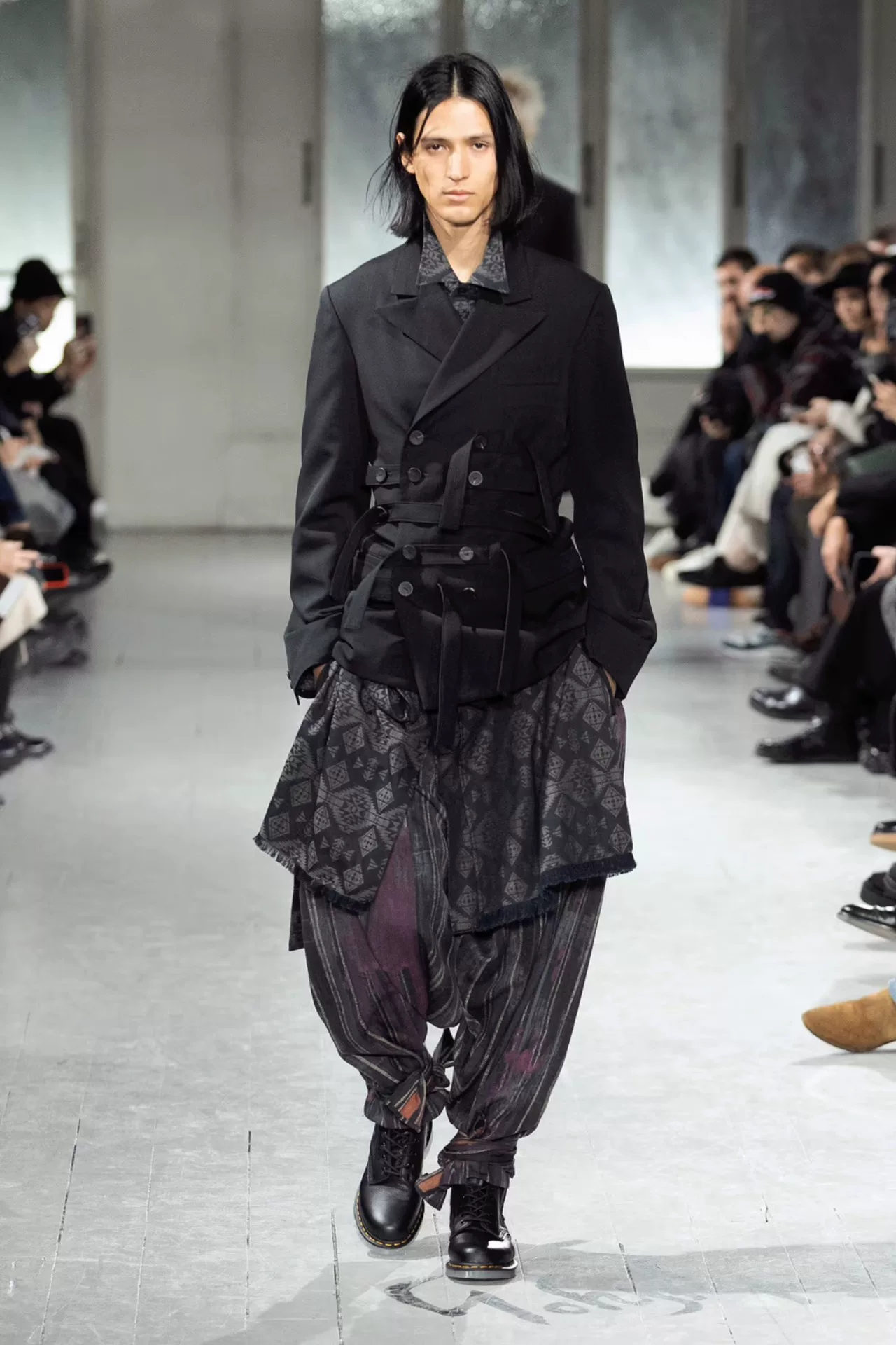 Yohji Yamamoto 23AW Tie-Up Pants — detail